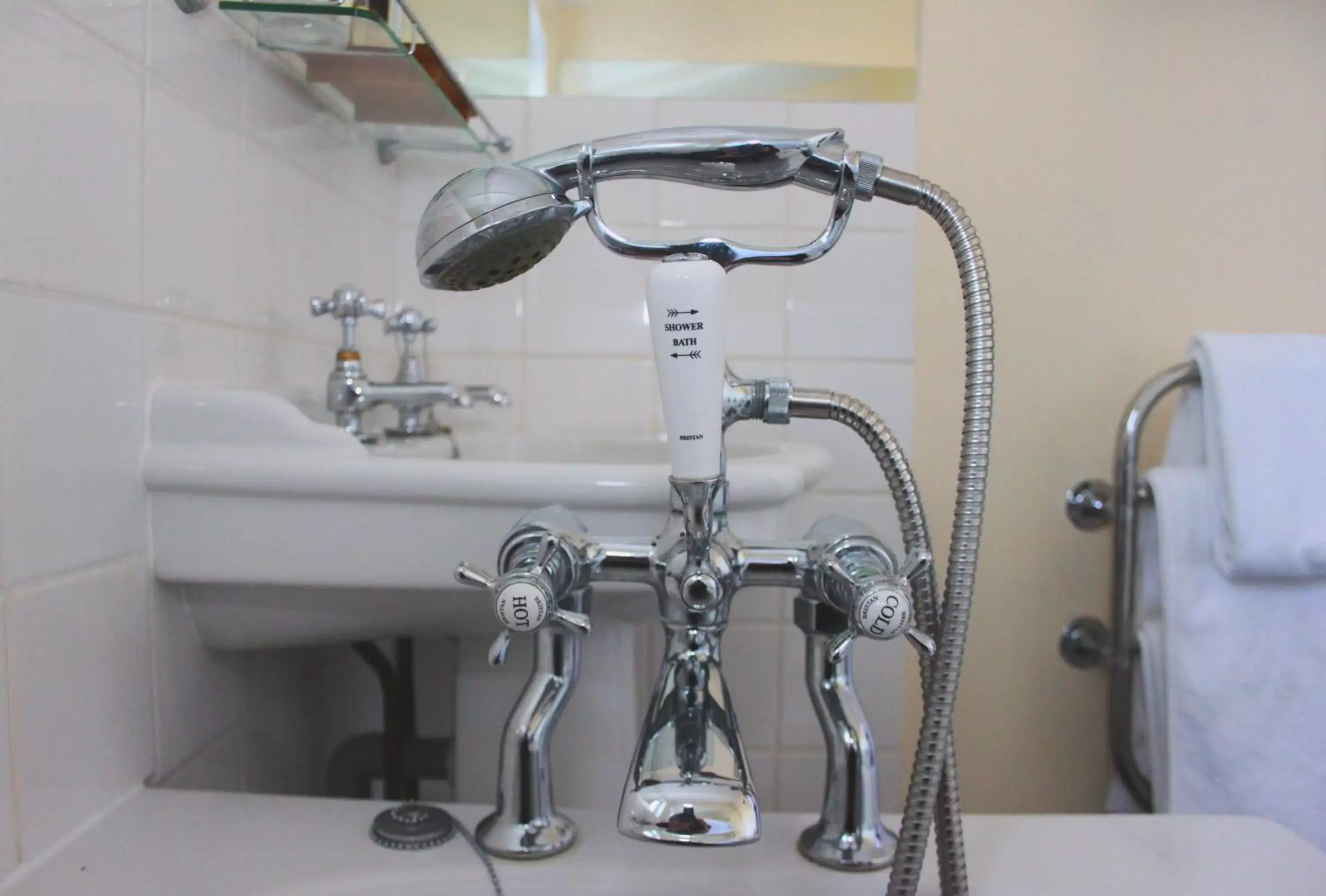 Standard Double Room in The Seaview Hotel And Restaurant Standard Double Room in The Seaview Hotel And Restaurant