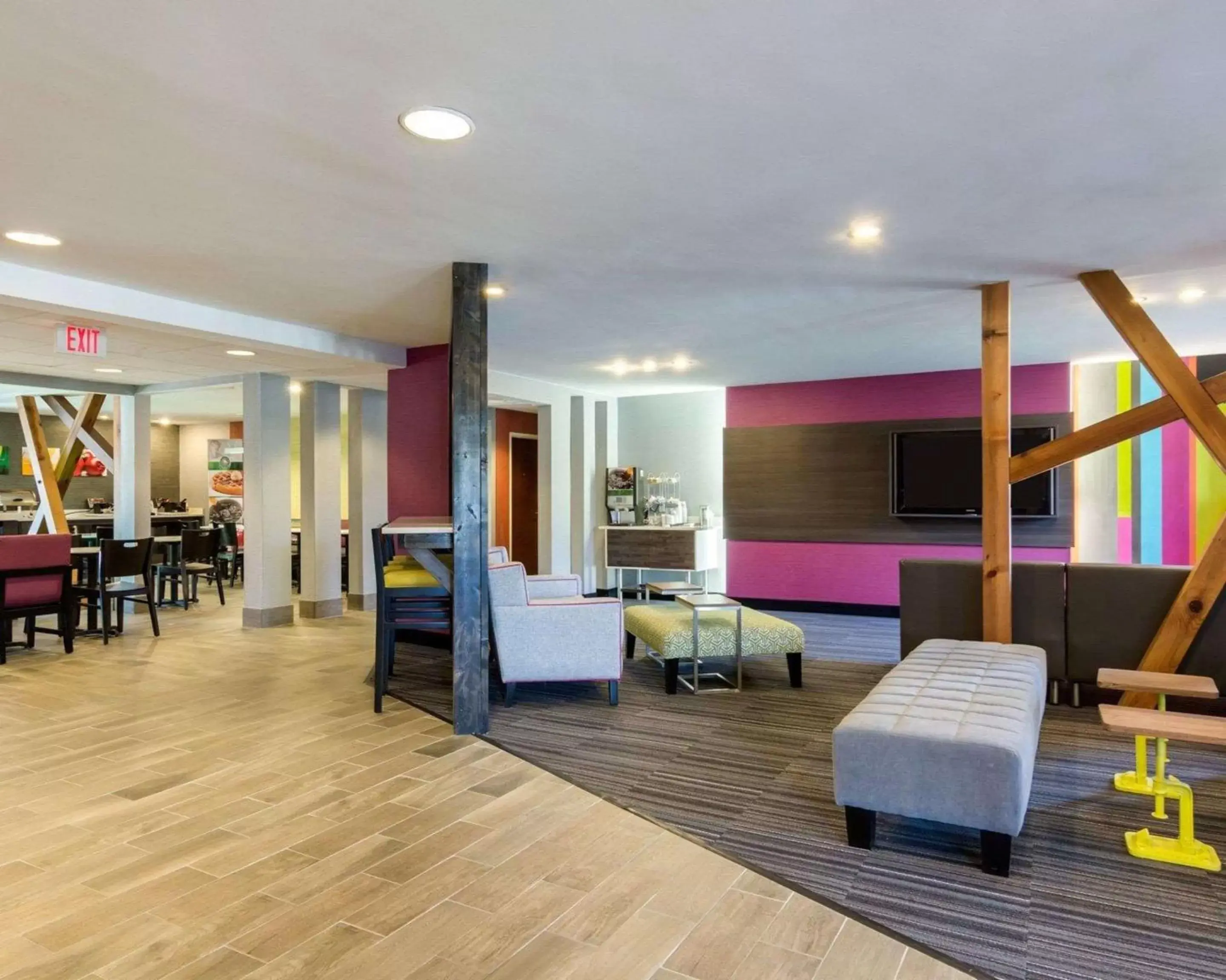 Lobby or reception, Seating Area in Quality Inn & Suites Ashland near Kings Dominion