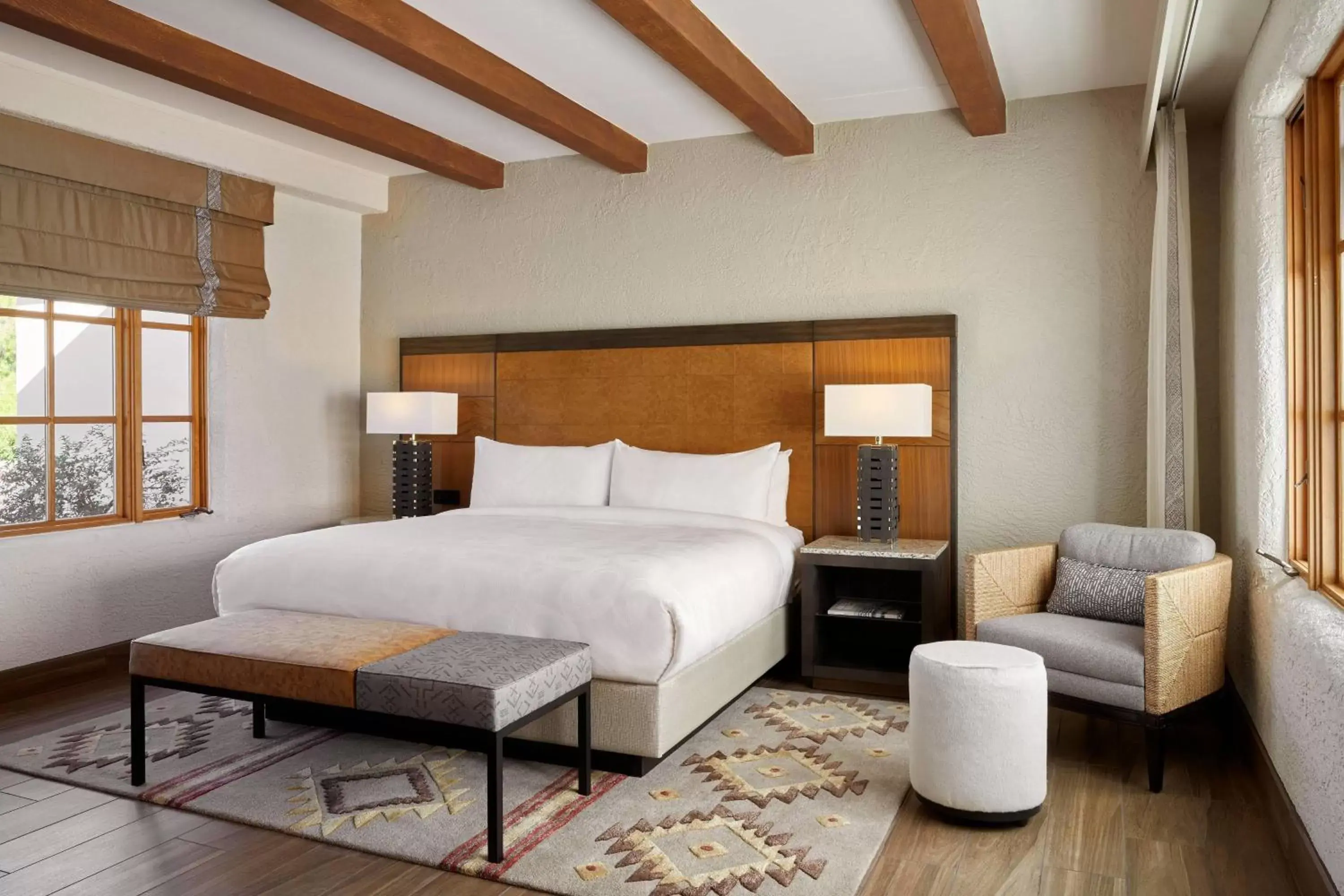 Bedroom, Bed in JW Marriott Scottsdale Camelback Inn Resort & Spa