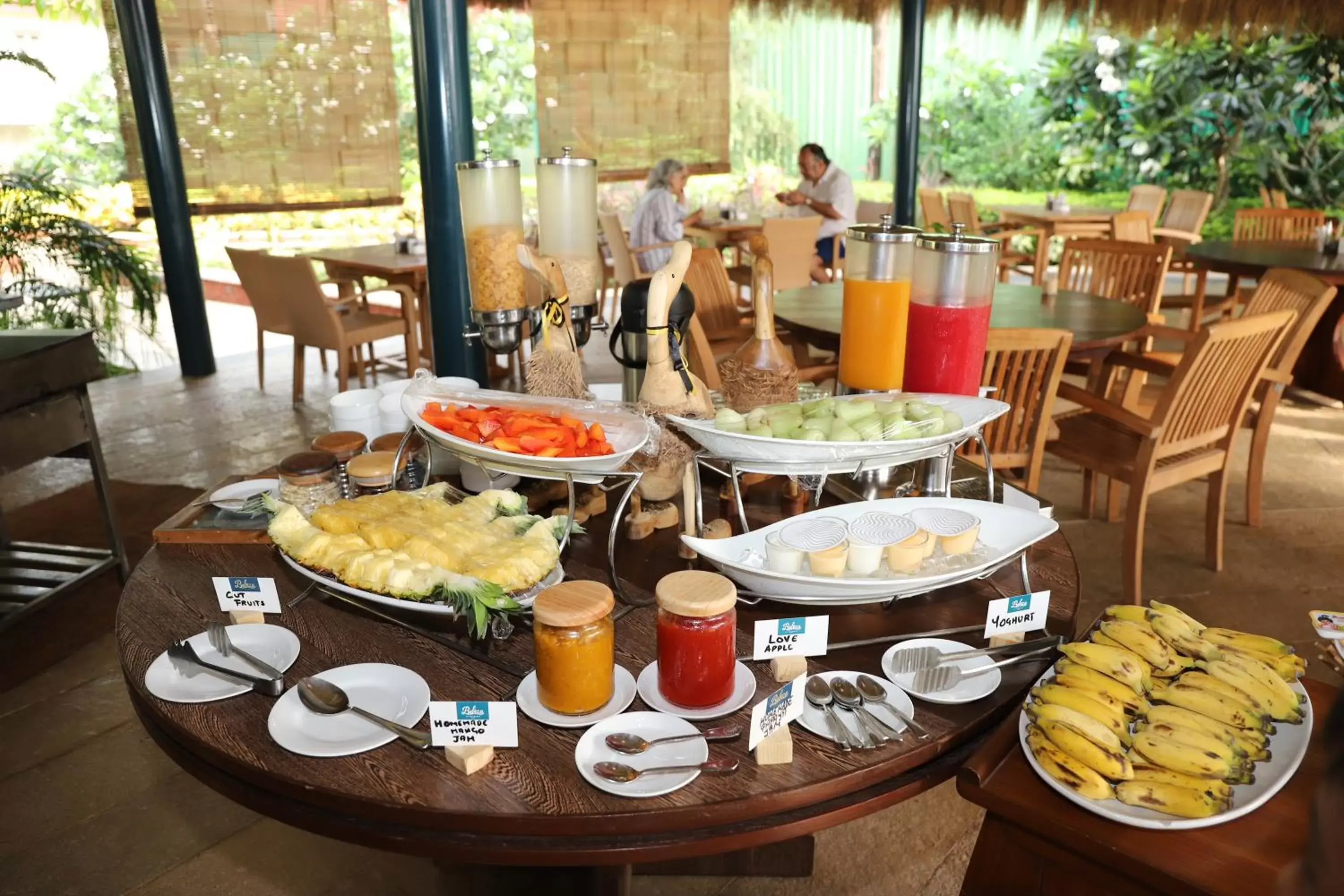 Breakfast in Beleza By The Beach