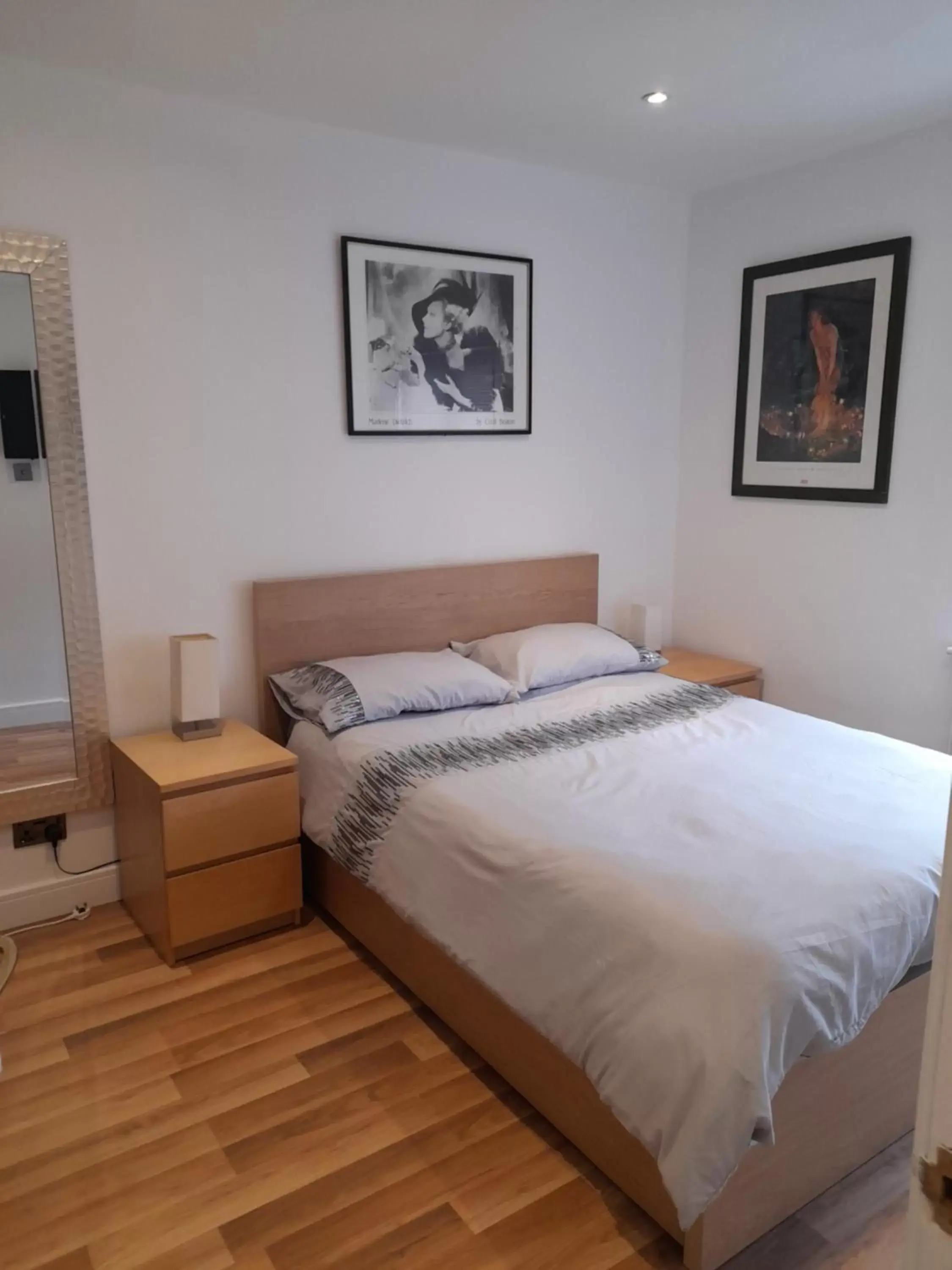 Bedroom, Bed in Lovely Home with full en-suite double bed rooms