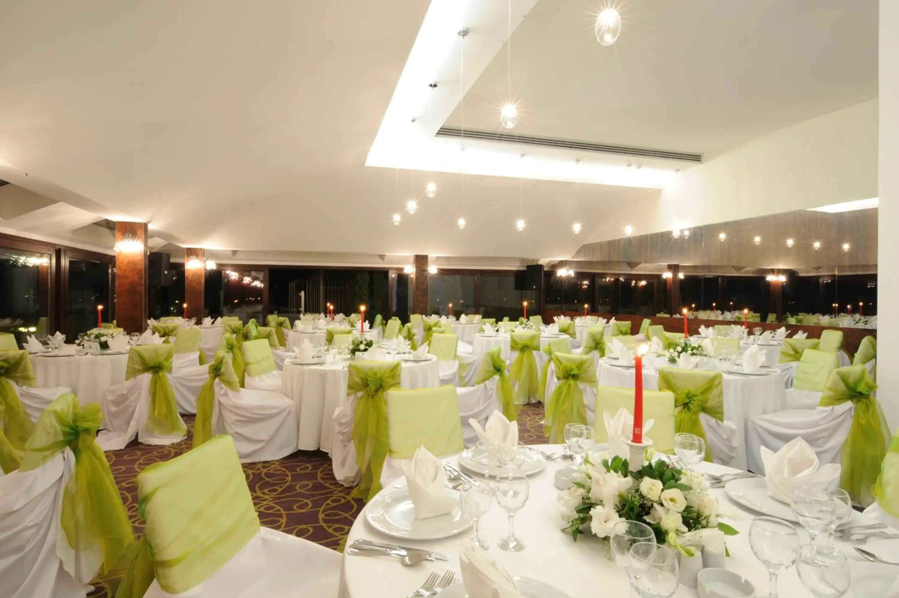 Banquet/Function facilities, Banquet Facilities in Burcman Hotel