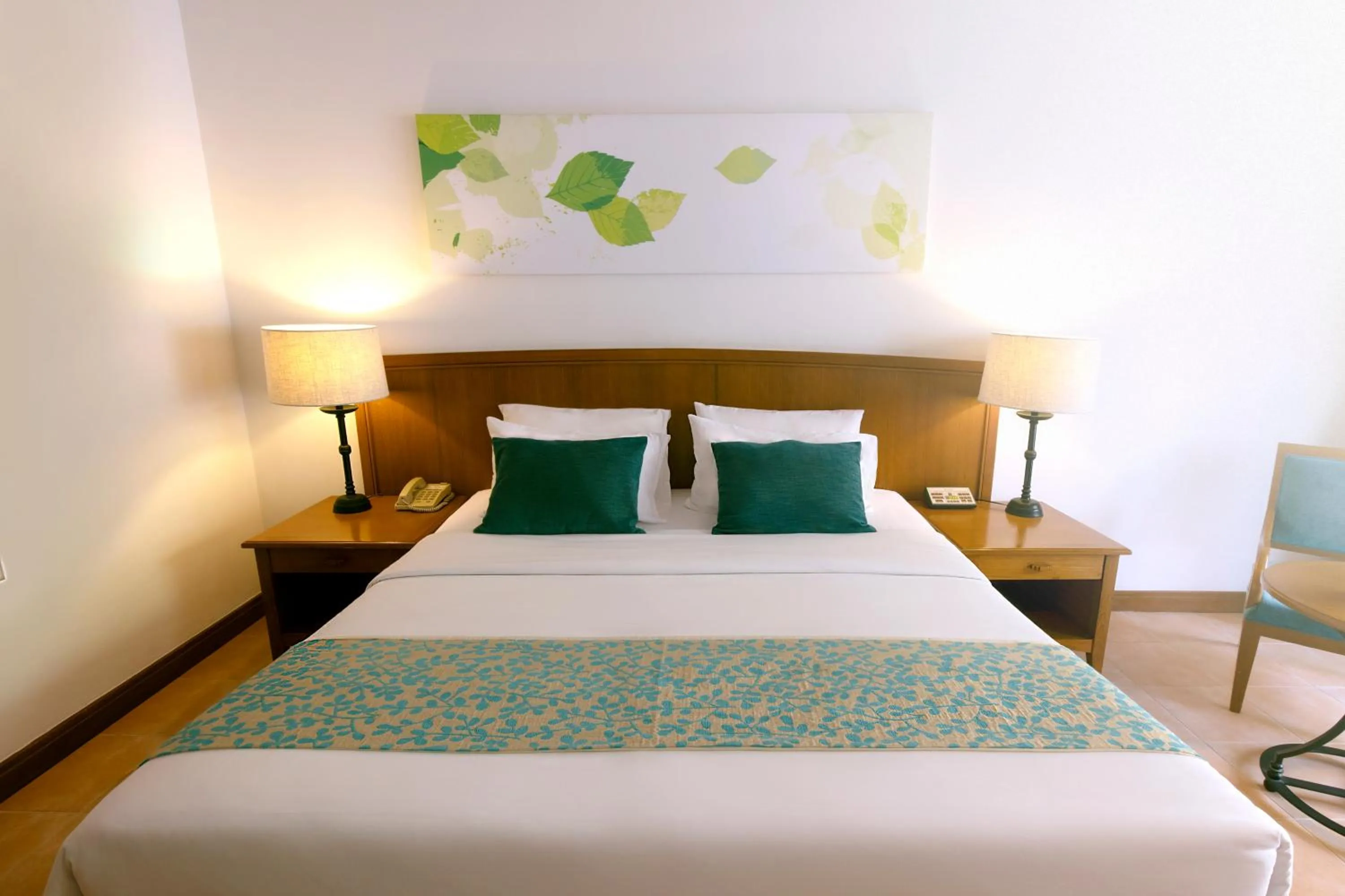 Deluxe Double or Twin Room with Balcony in Woodlands Hotel and Resort Pattaya