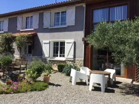 Garden view, Property Building in Loft Atypique