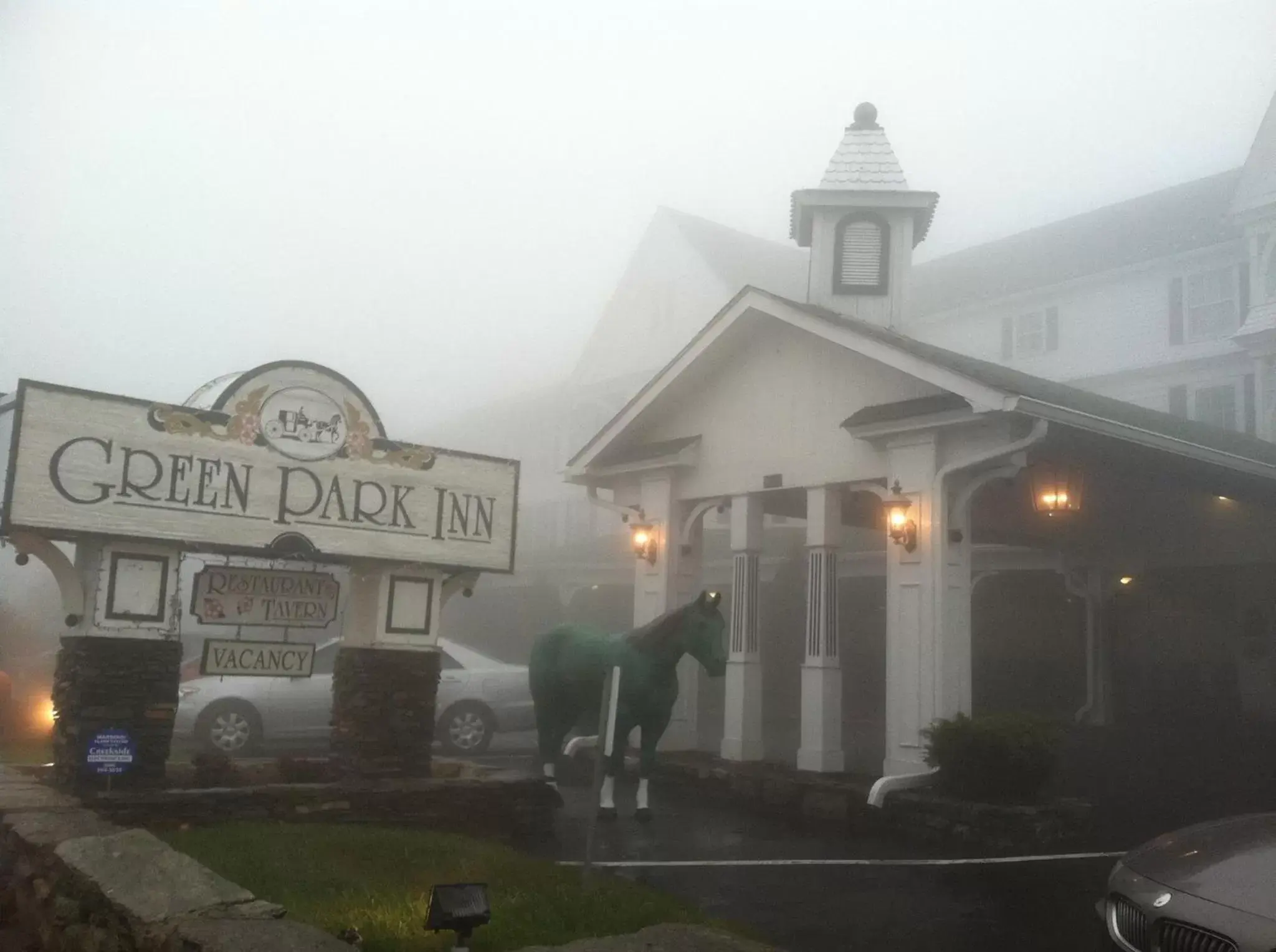 Property Building in Green Park Inn