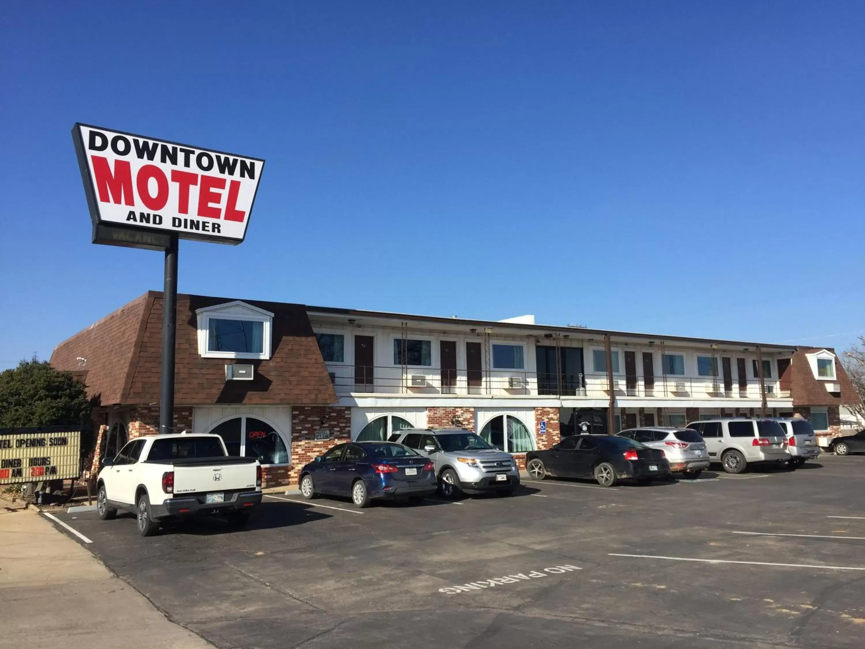 Property building in Downtown Motel Woodward