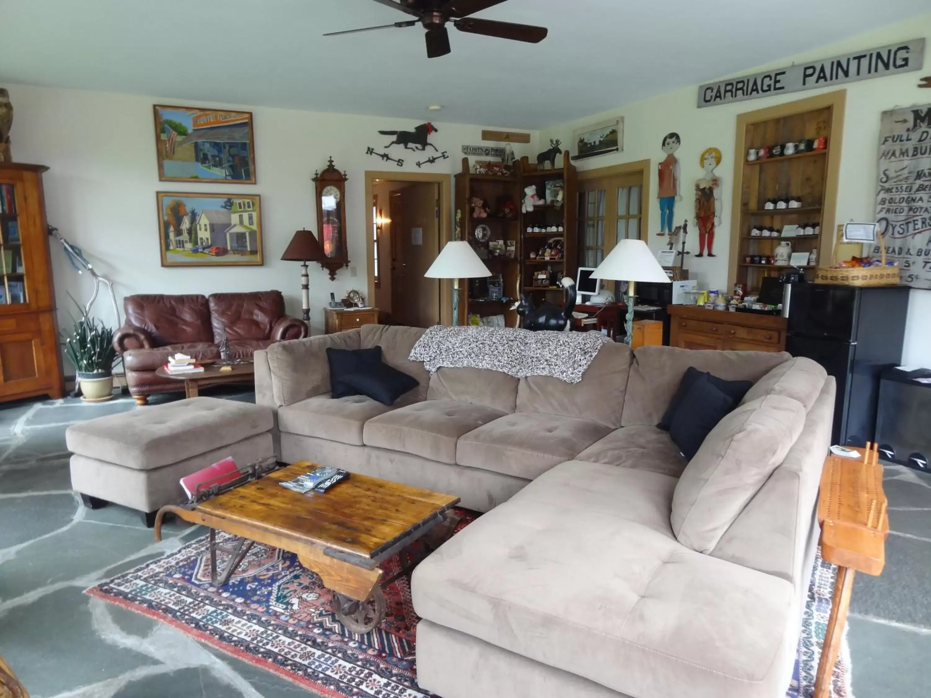 Communal lounge/ TV room, Seating Area in Inn at Buck Hollow Farm