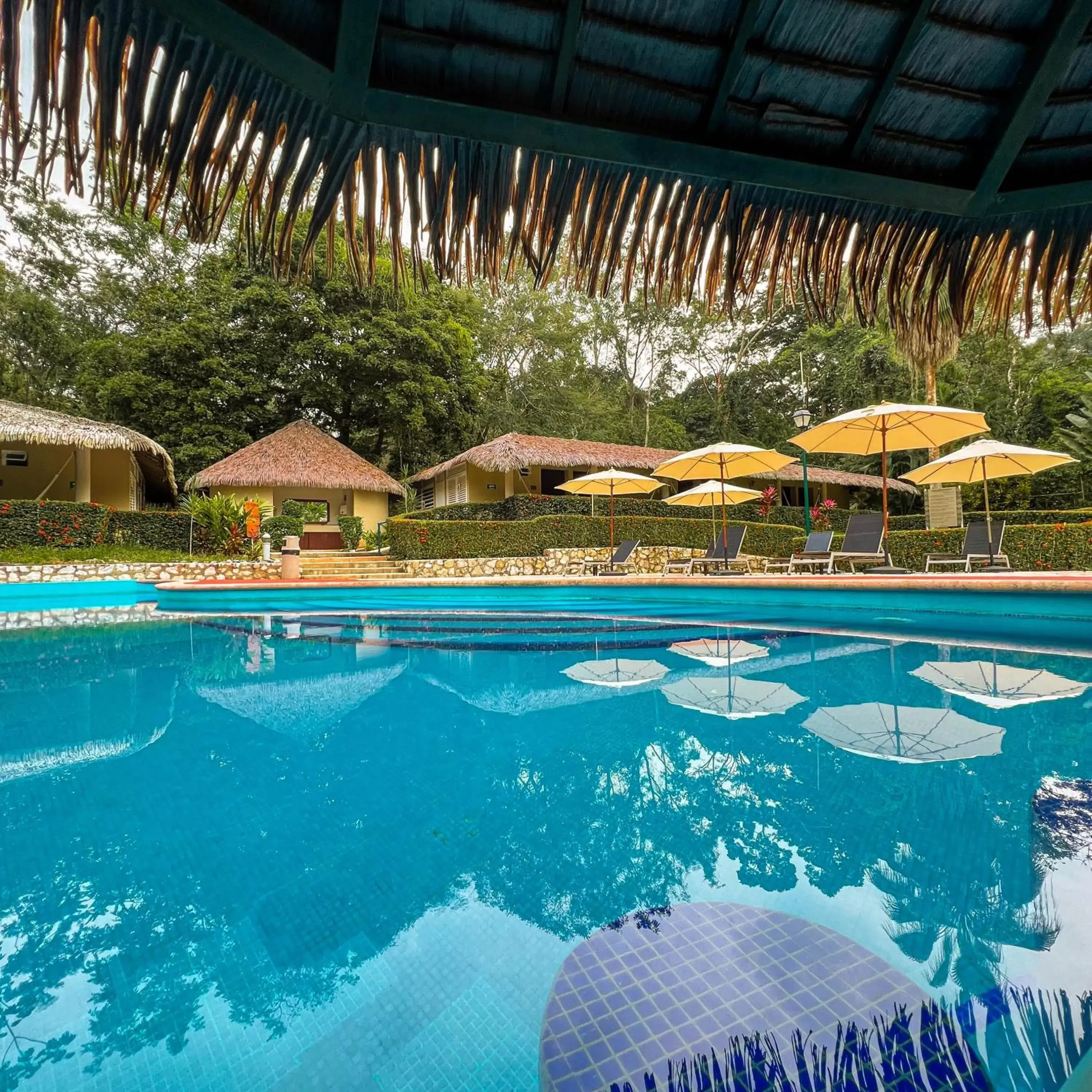 Swimming Pool in Hotel Villa Mercedes Palenque