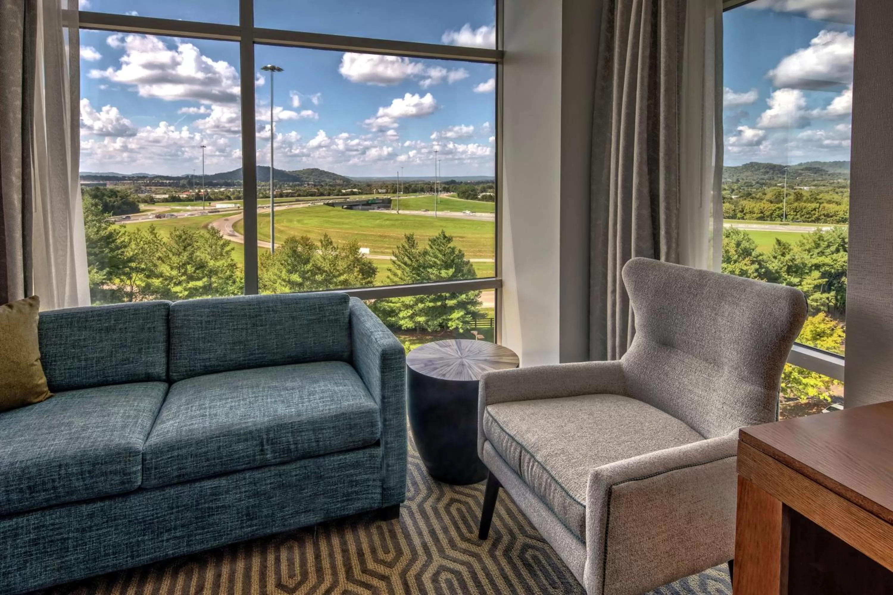 Living room in Hilton Franklin Cool Springs