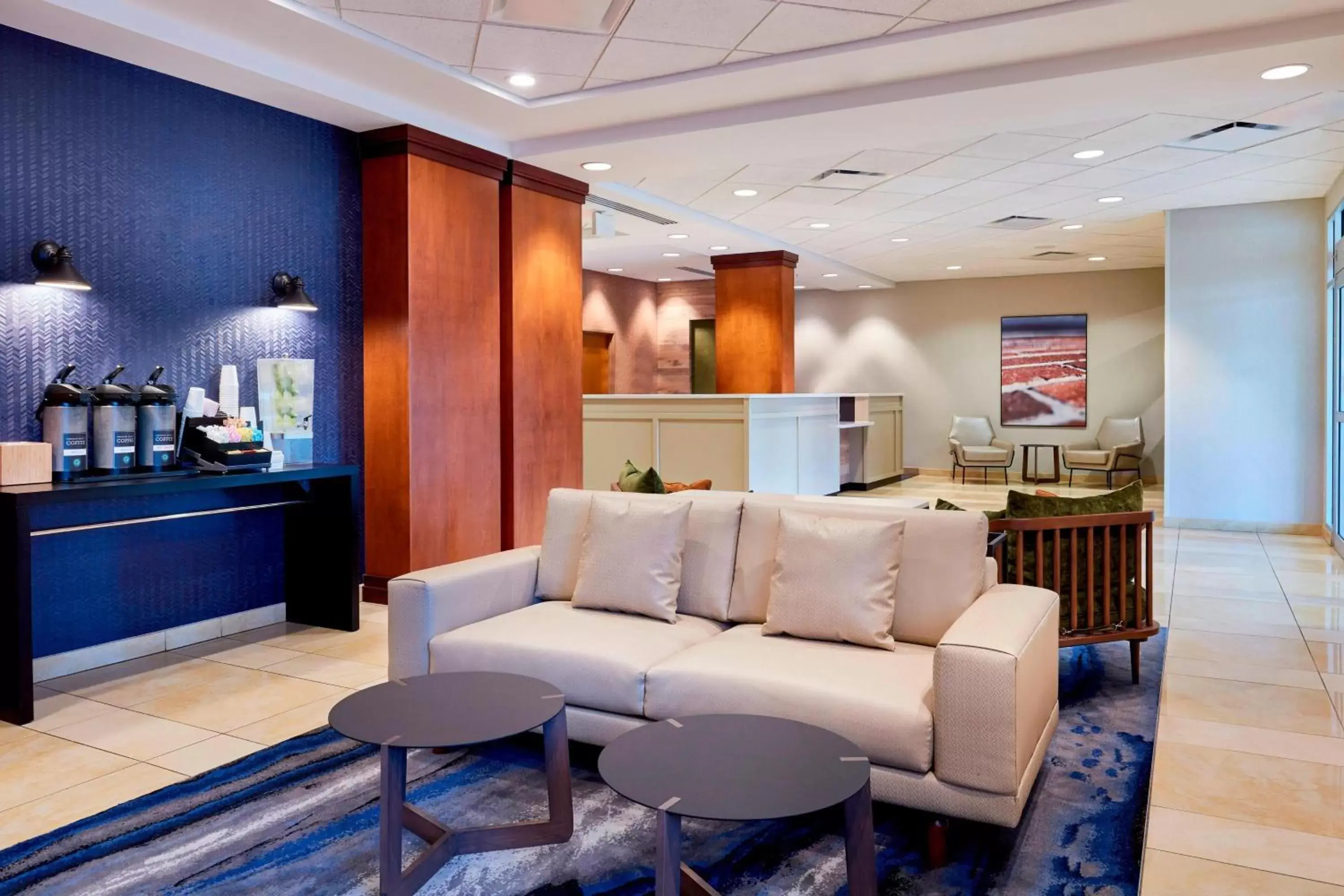 Lobby or reception, Seating Area in Fairfield Inn Suites Indianapolis Downtown