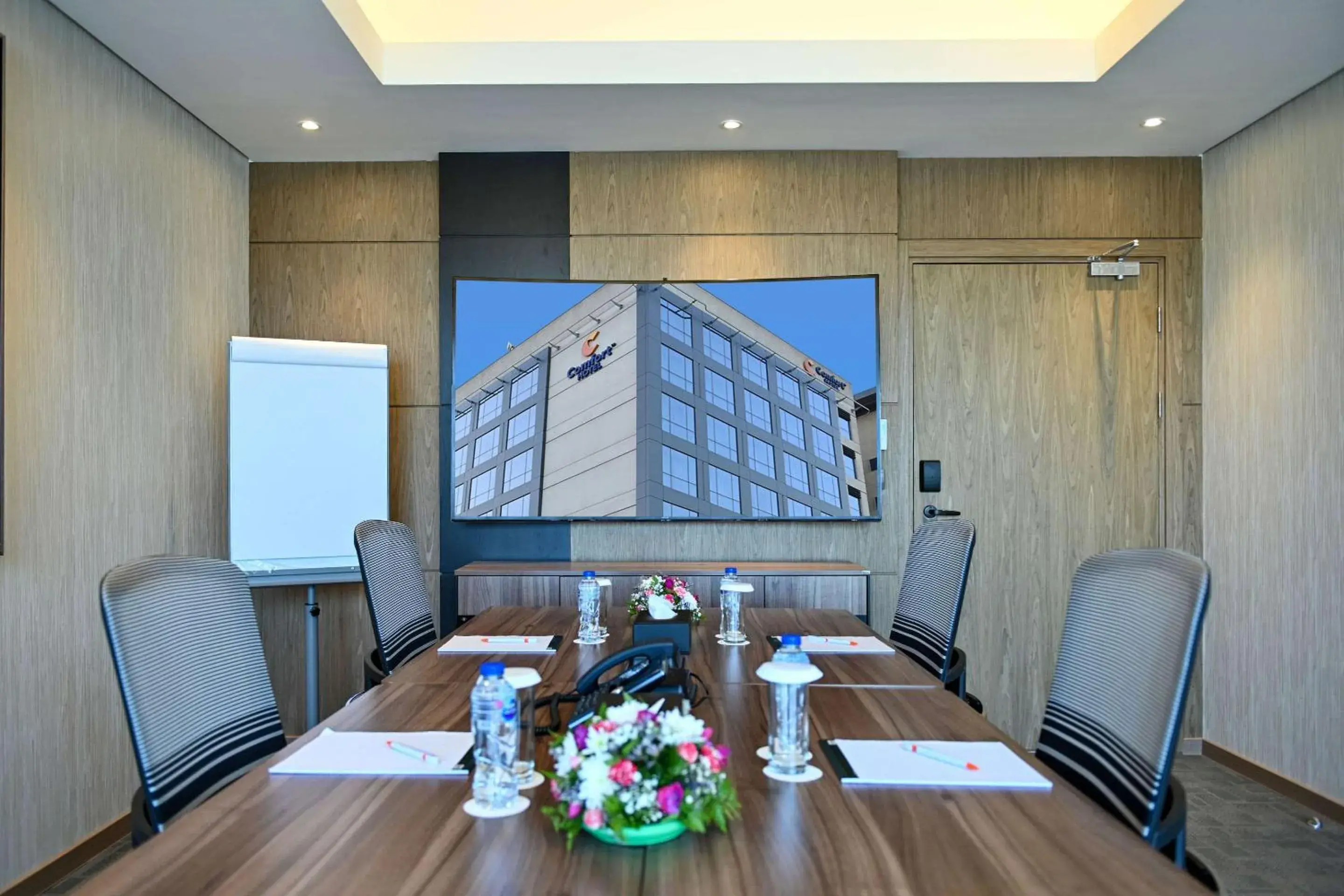 Meeting/conference room, Business Area/Conference Room in Comfort Hotel Jeddah King Road