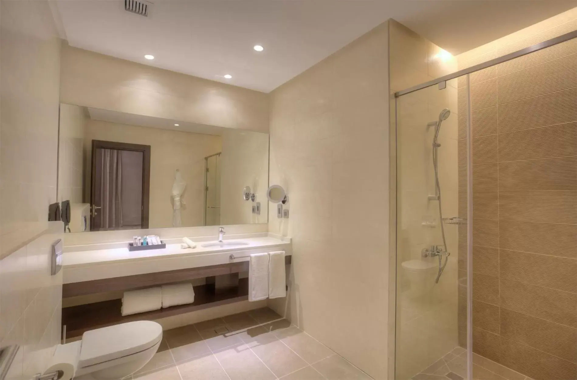 Bathroom in The House Boutique Suites