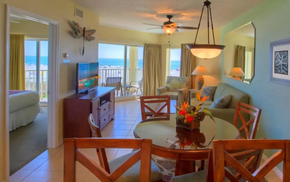 Natural landscape, Dining Area in Sunset Vistas Two Bedroom Beachfront Suites