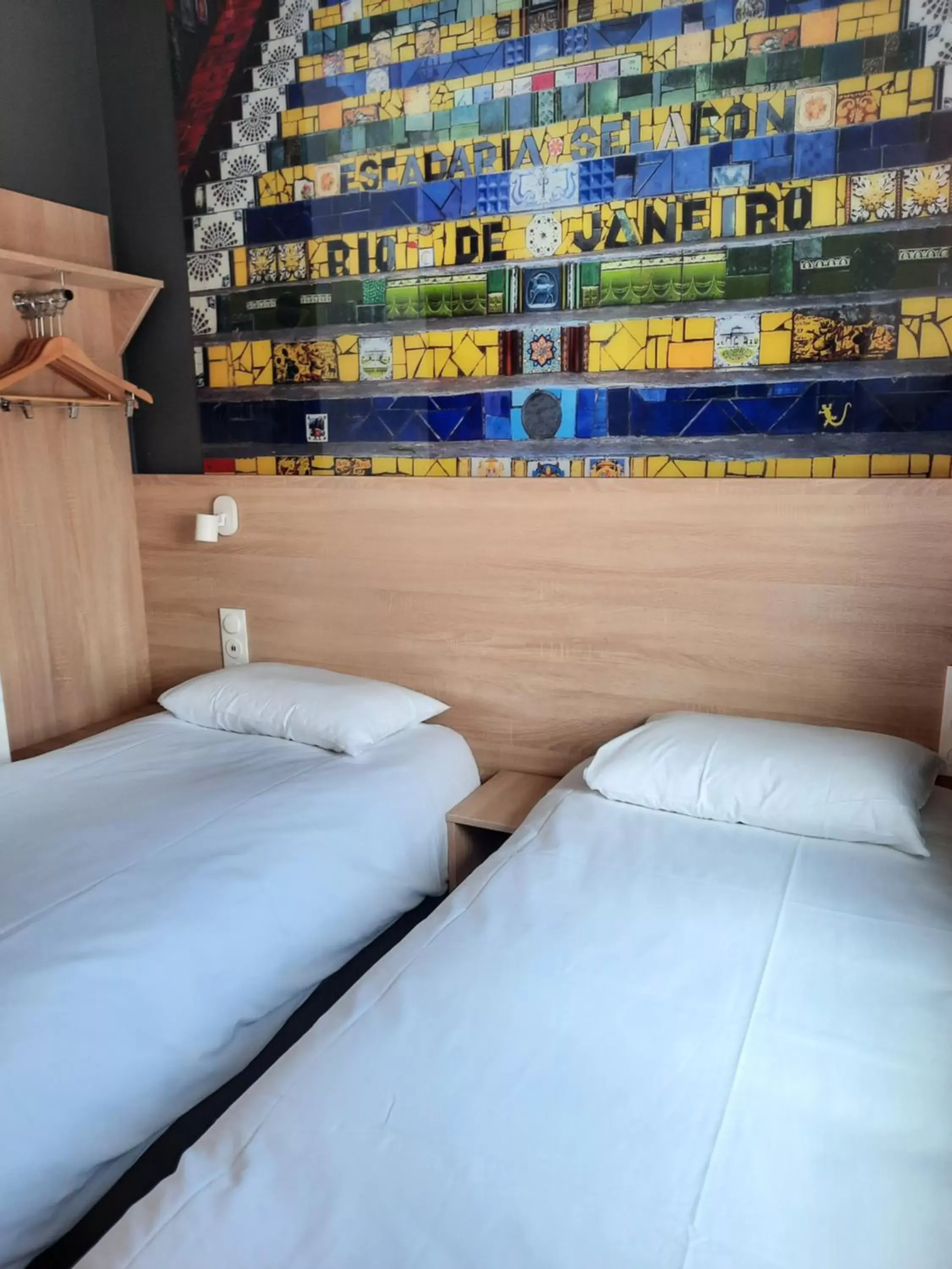 Bedroom, Bed in Kyriad Direct Caen Nord Memorial