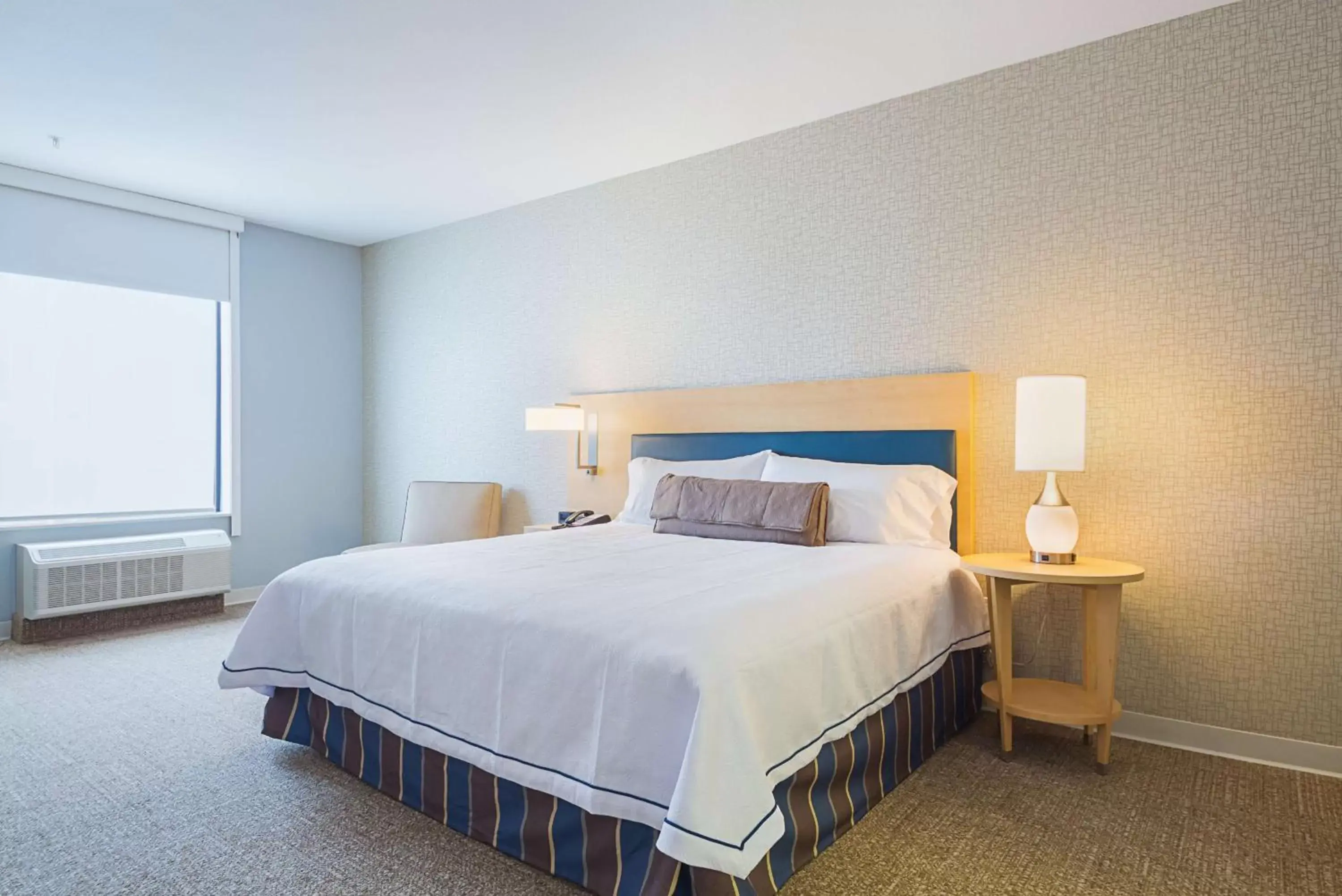 Bed in Home2 Suites By Hilton Dallas Grand Prairie