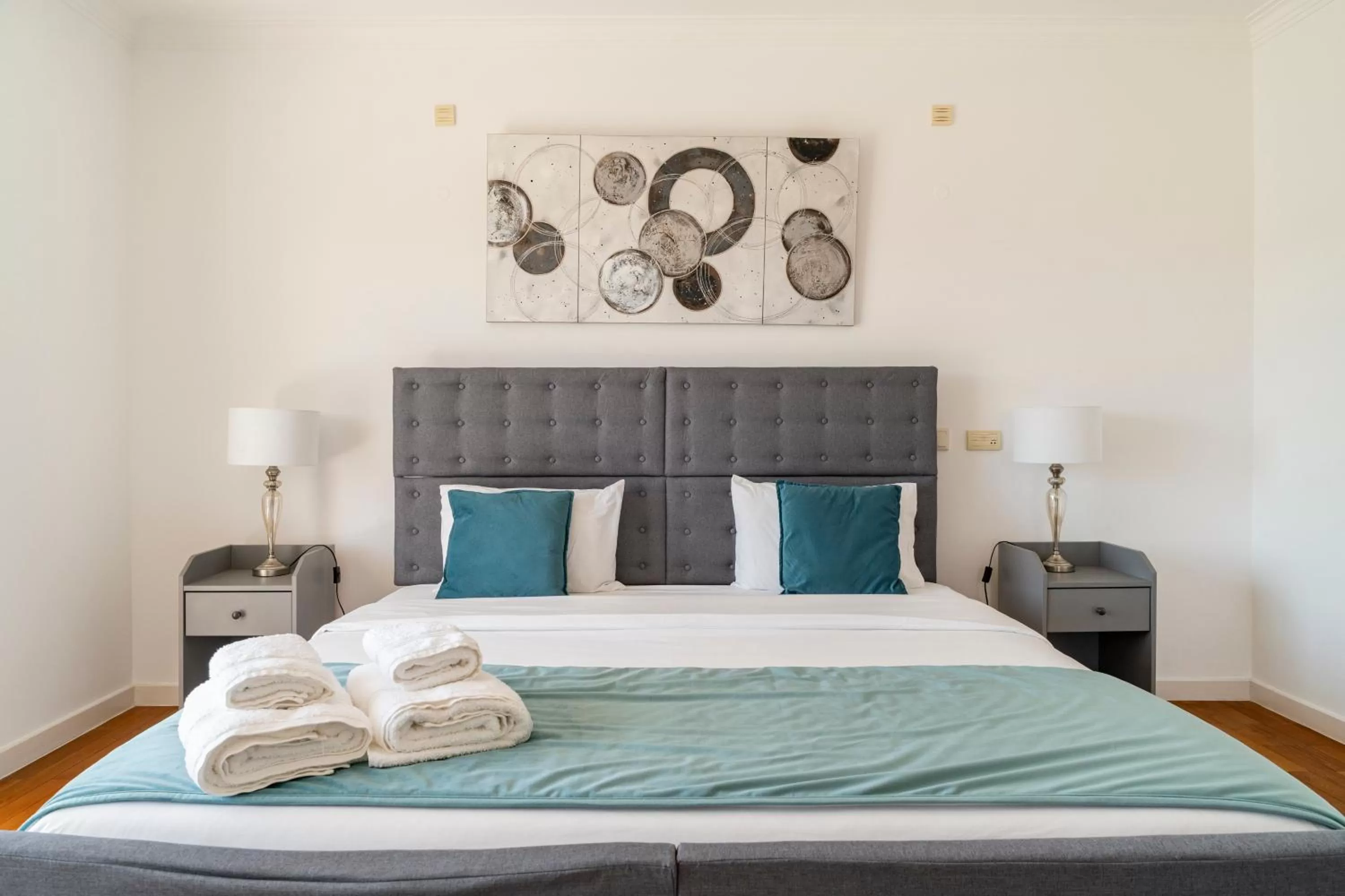 Bed in Villa Privée Cascais