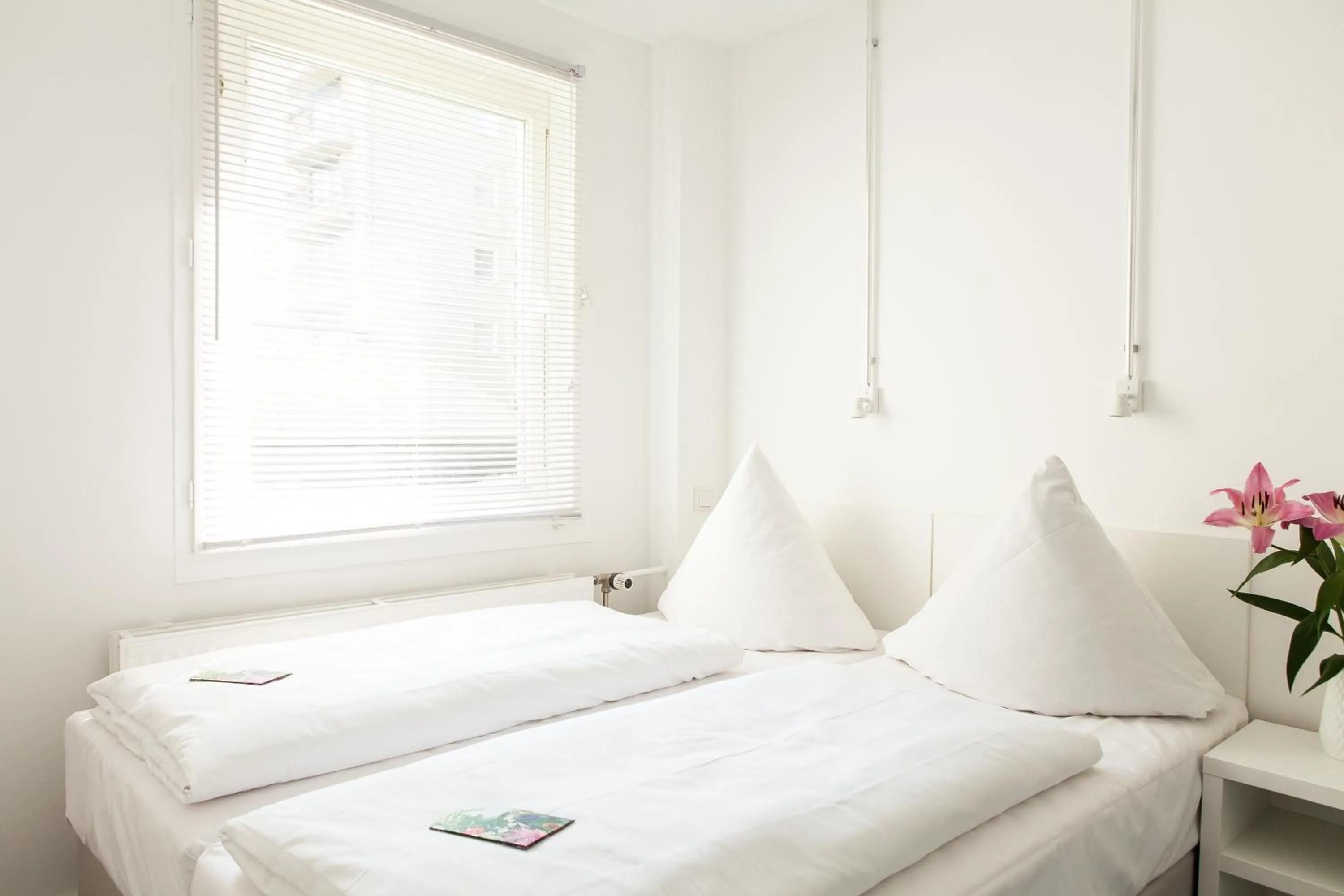 Bed in BNB near Brandenburg Gate - Rooms & Apartments