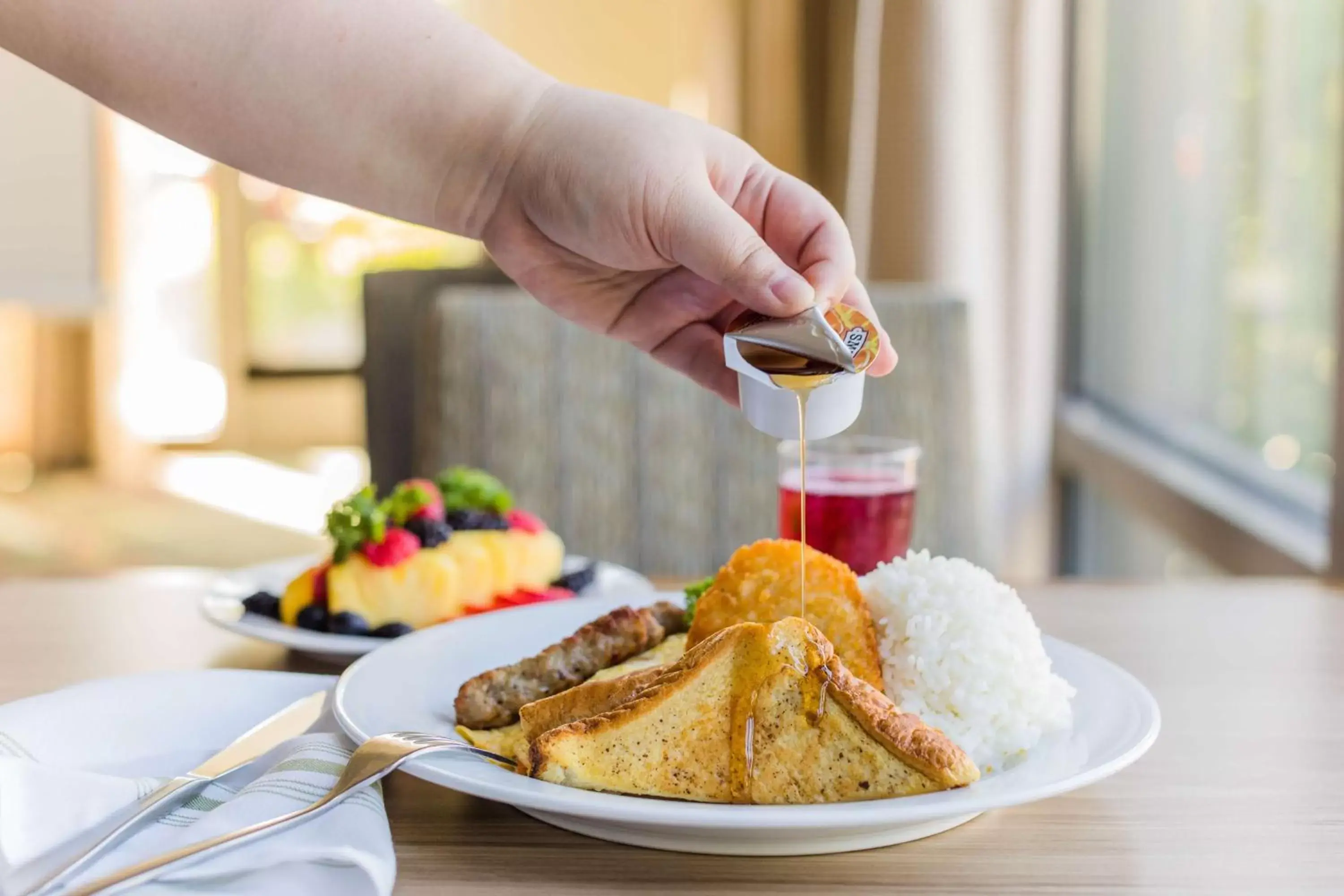 Breakfast in Embassy Suites By Hilton Oahu Kapolei - FREE Breakfast