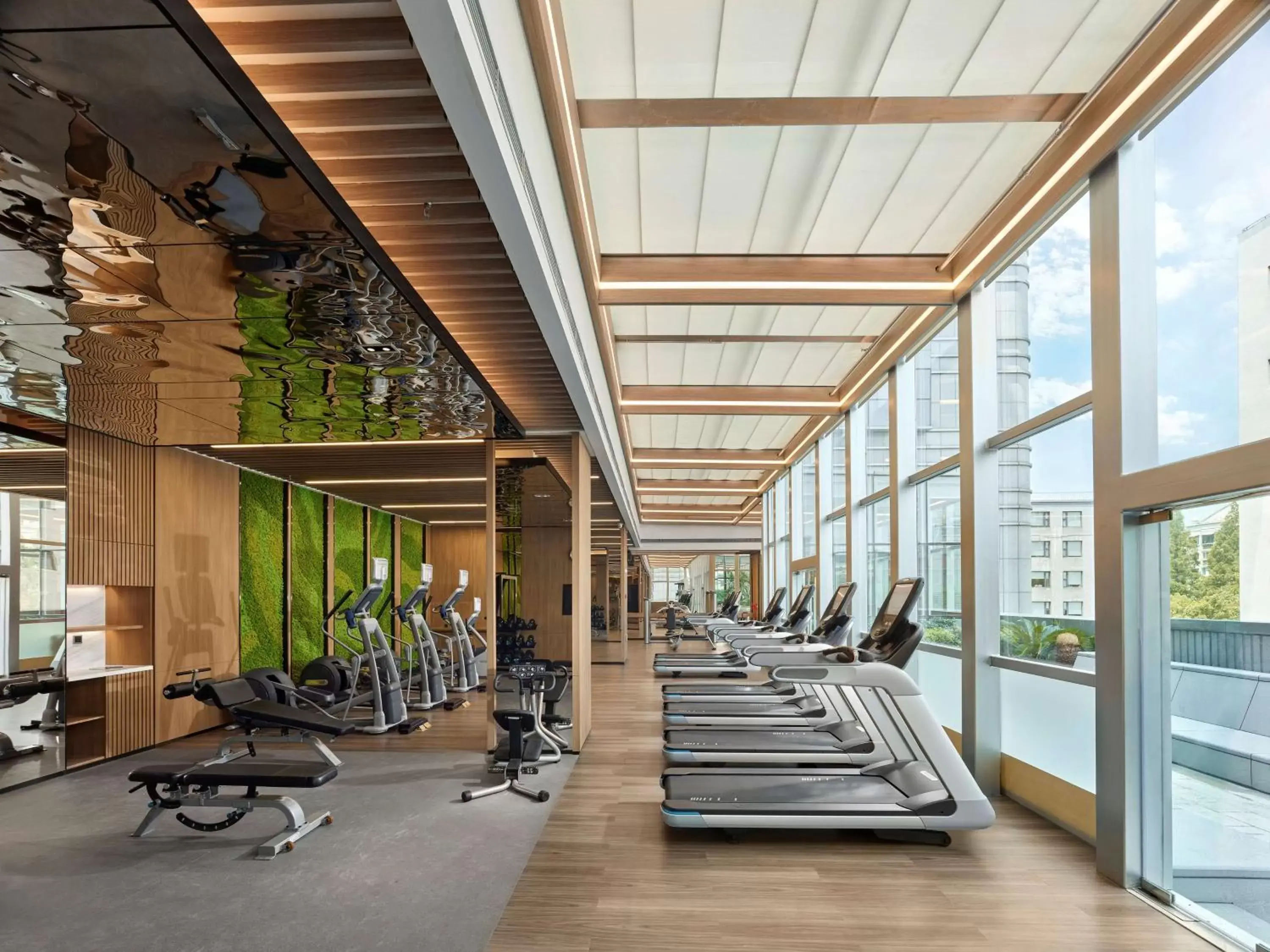 Fitness centre/facilities in Hilton Shanghai Hongqiao Fitness centre/facilities in Hilton Shanghai Hongqiao