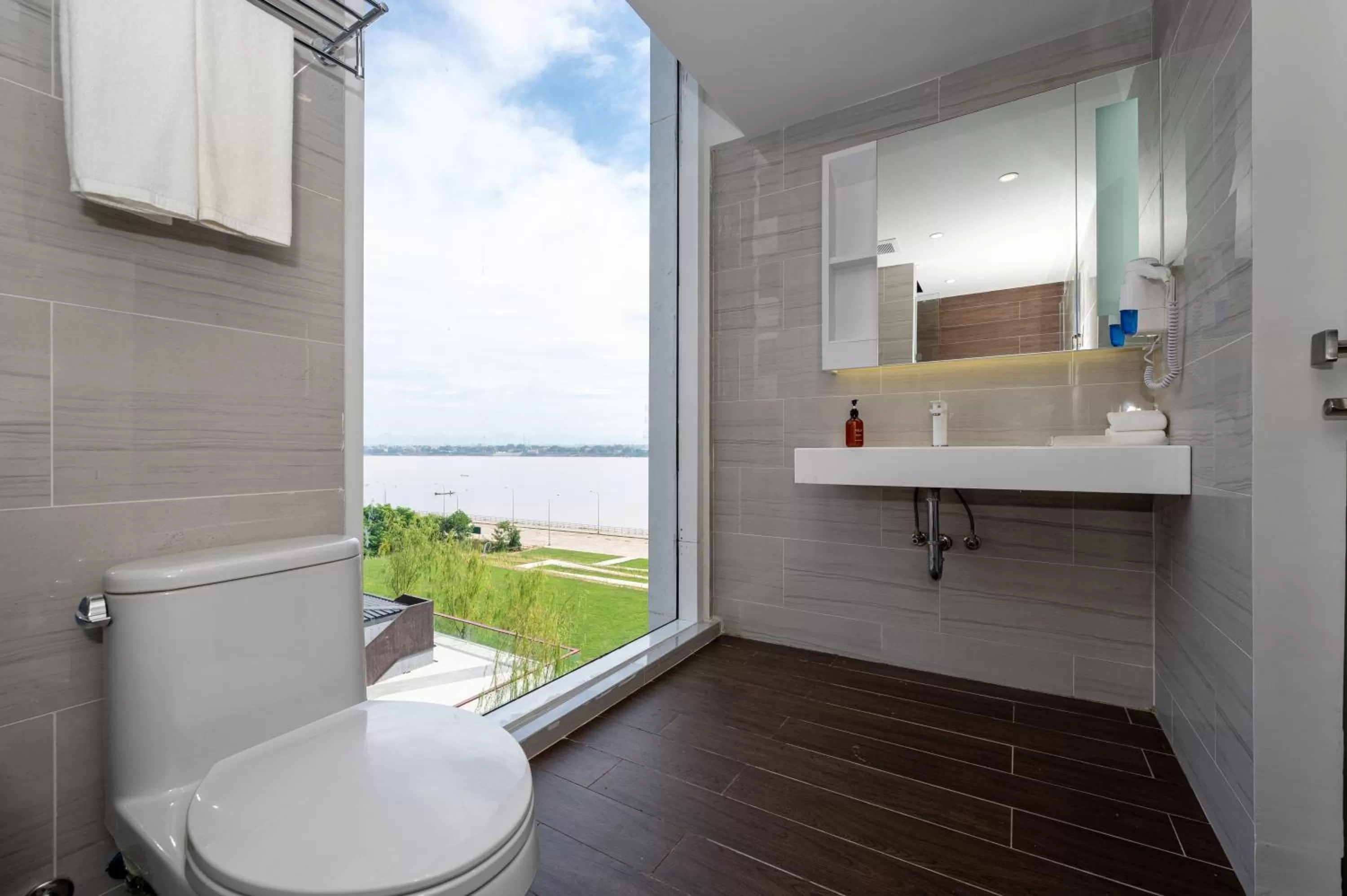 Toilet in VELA Dhi Nakhon Phanom