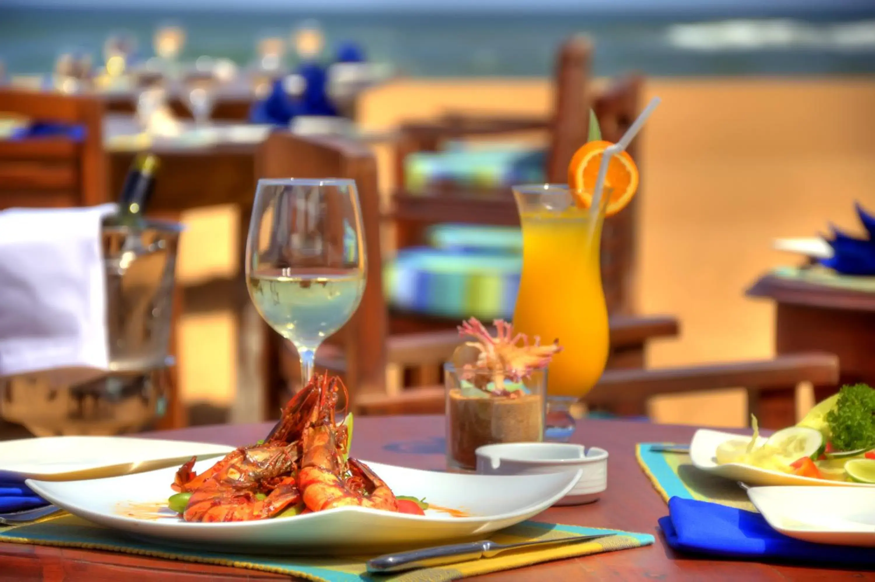 Restaurant/Places to Eat in Mount Lavinia Beach Hotel