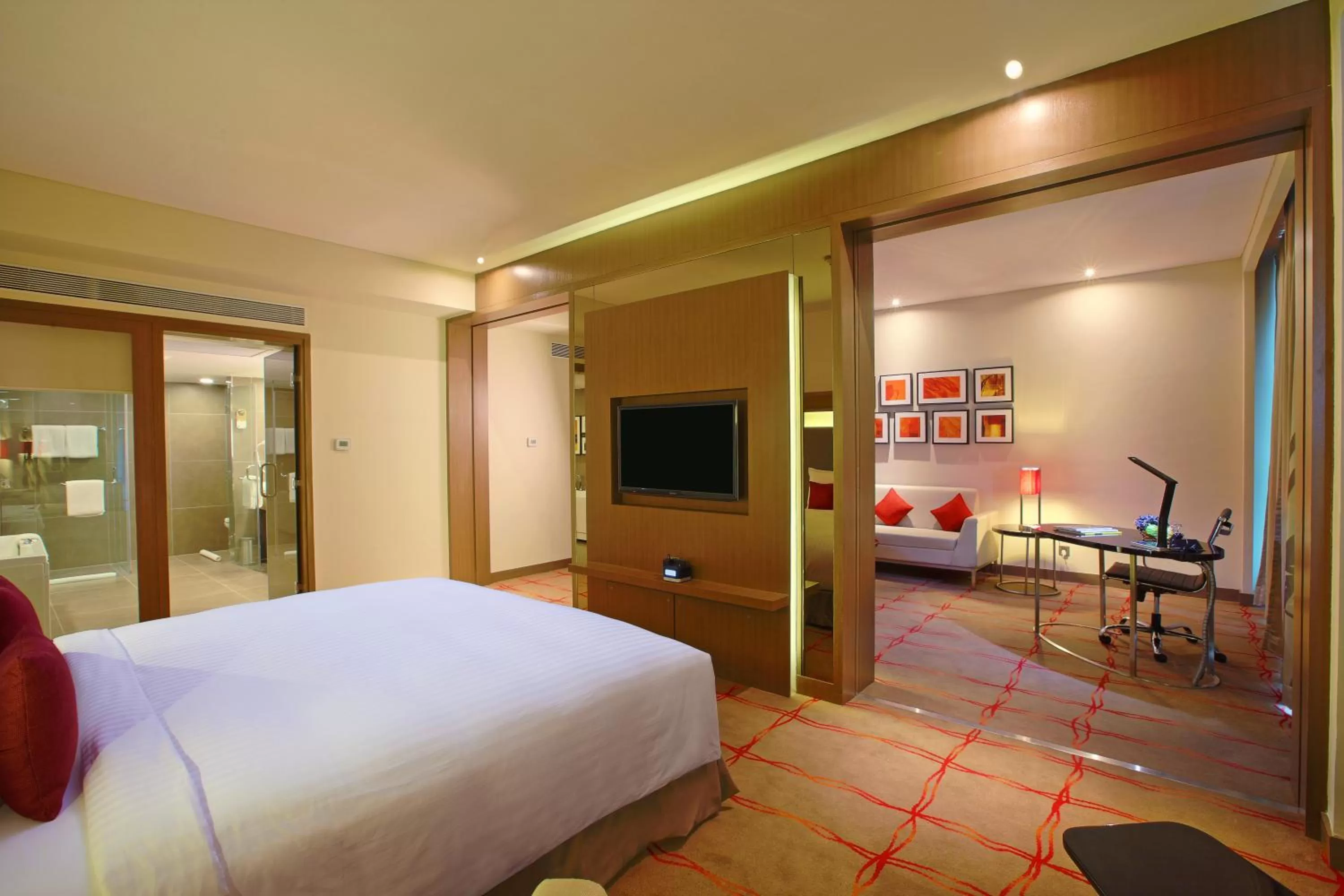 Photo of the whole room, Bed in Novotel Ahmedabad