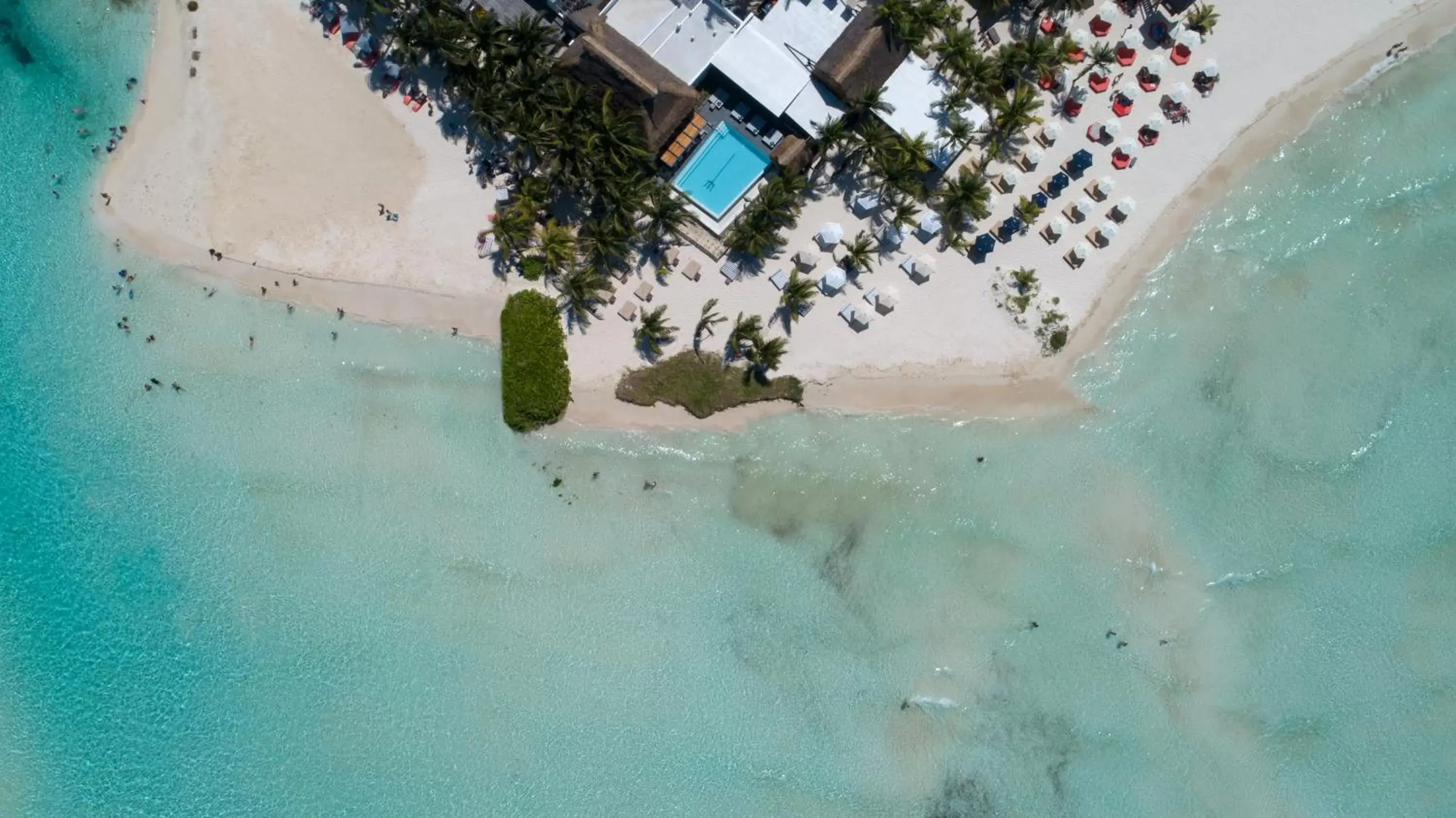 Bird's-eye View in Casa del Jaguar Beach Hotel