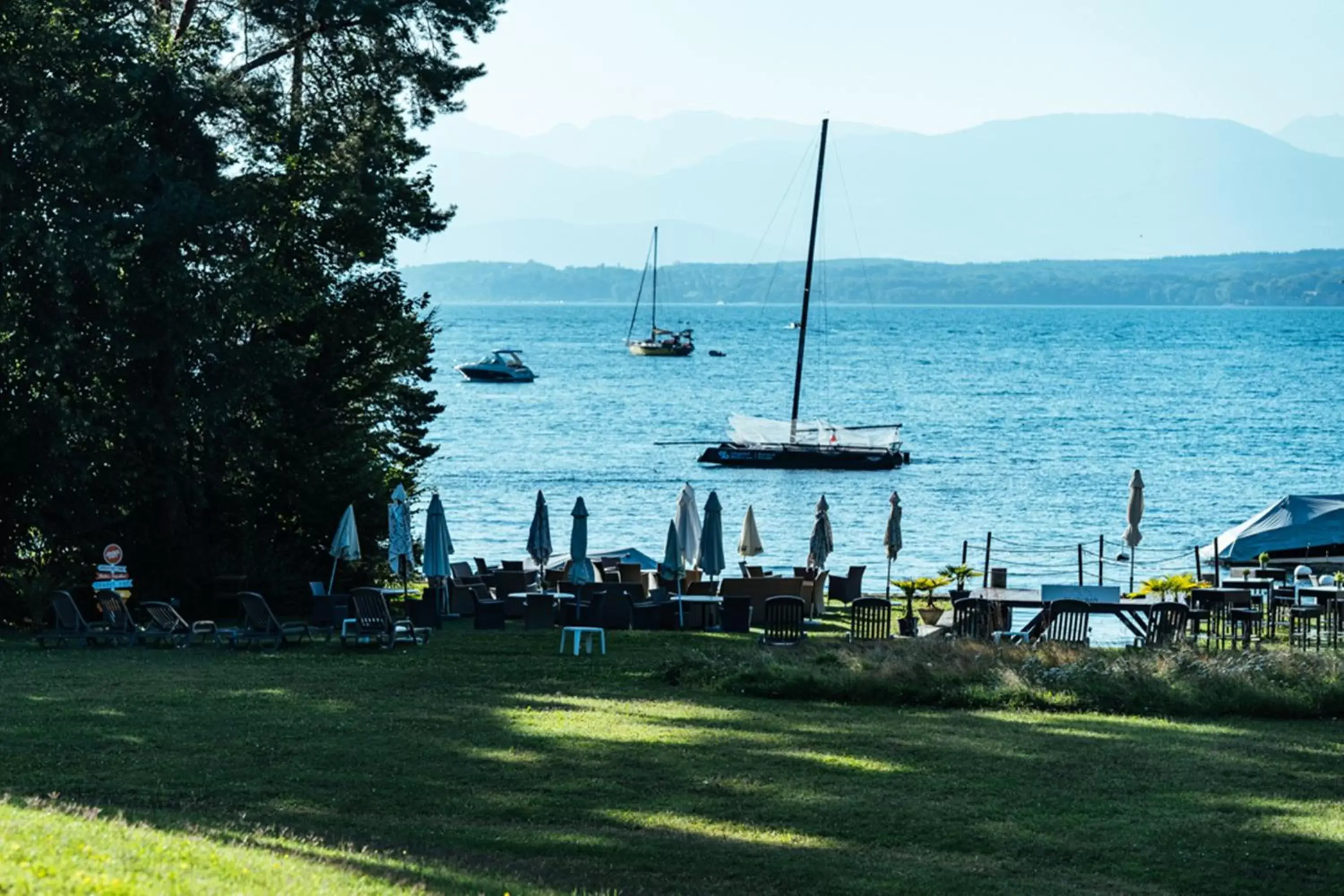 Lake view in Hotel La Barcarolle