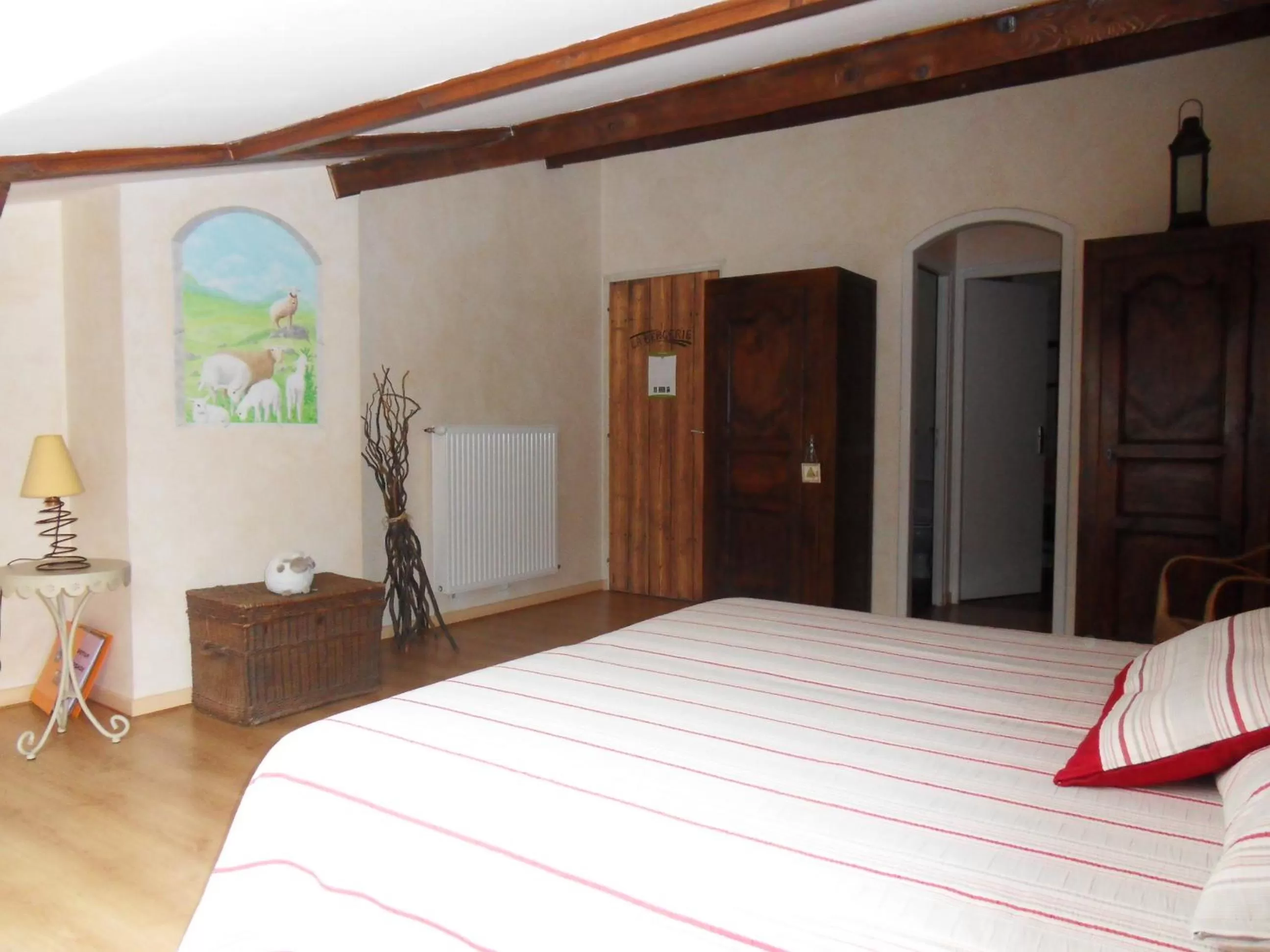 Bedroom, Bed in L'Estapade des Tourelons