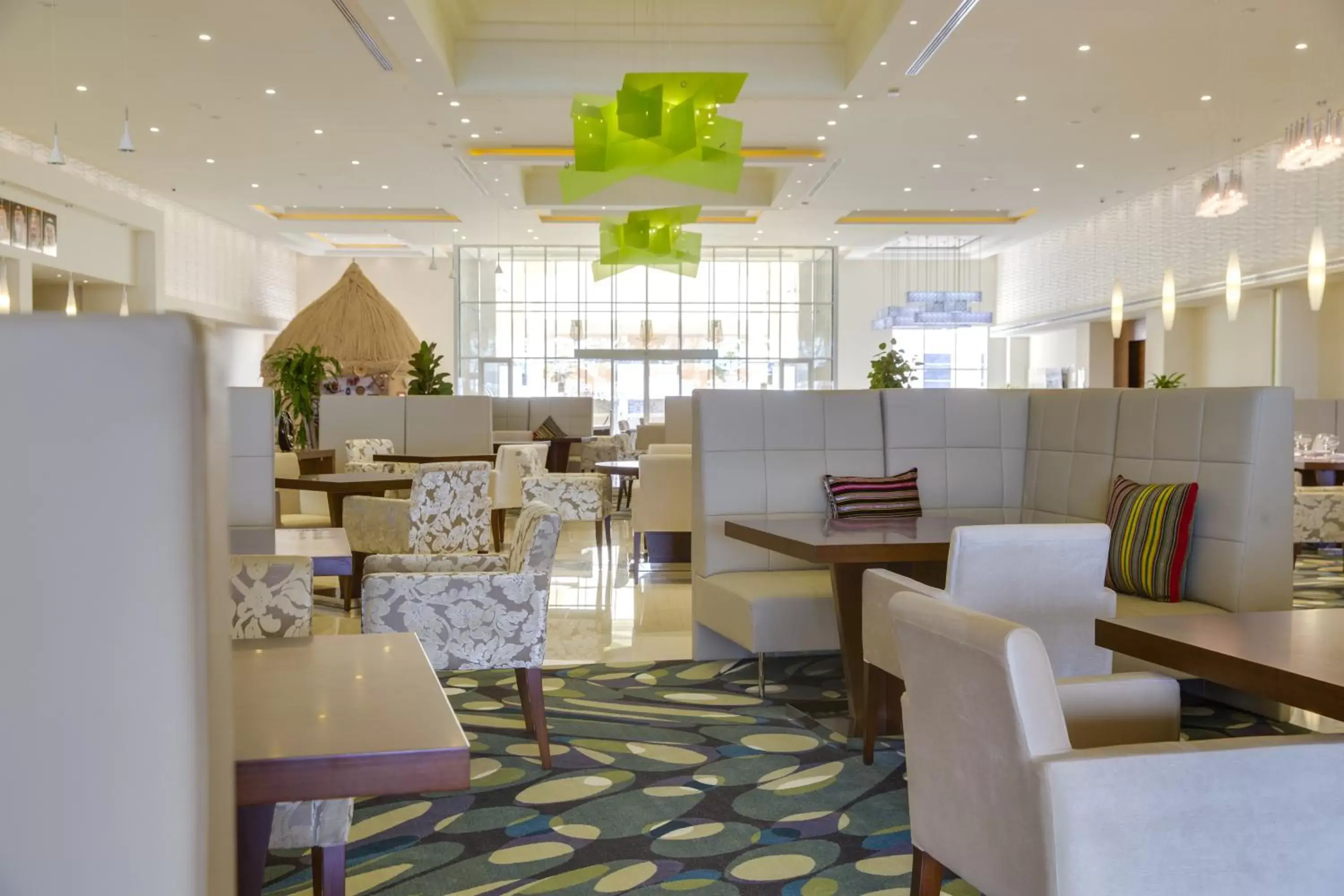 Lobby or reception, Restaurant/Places to Eat in Radisson Blu Resort Jizan