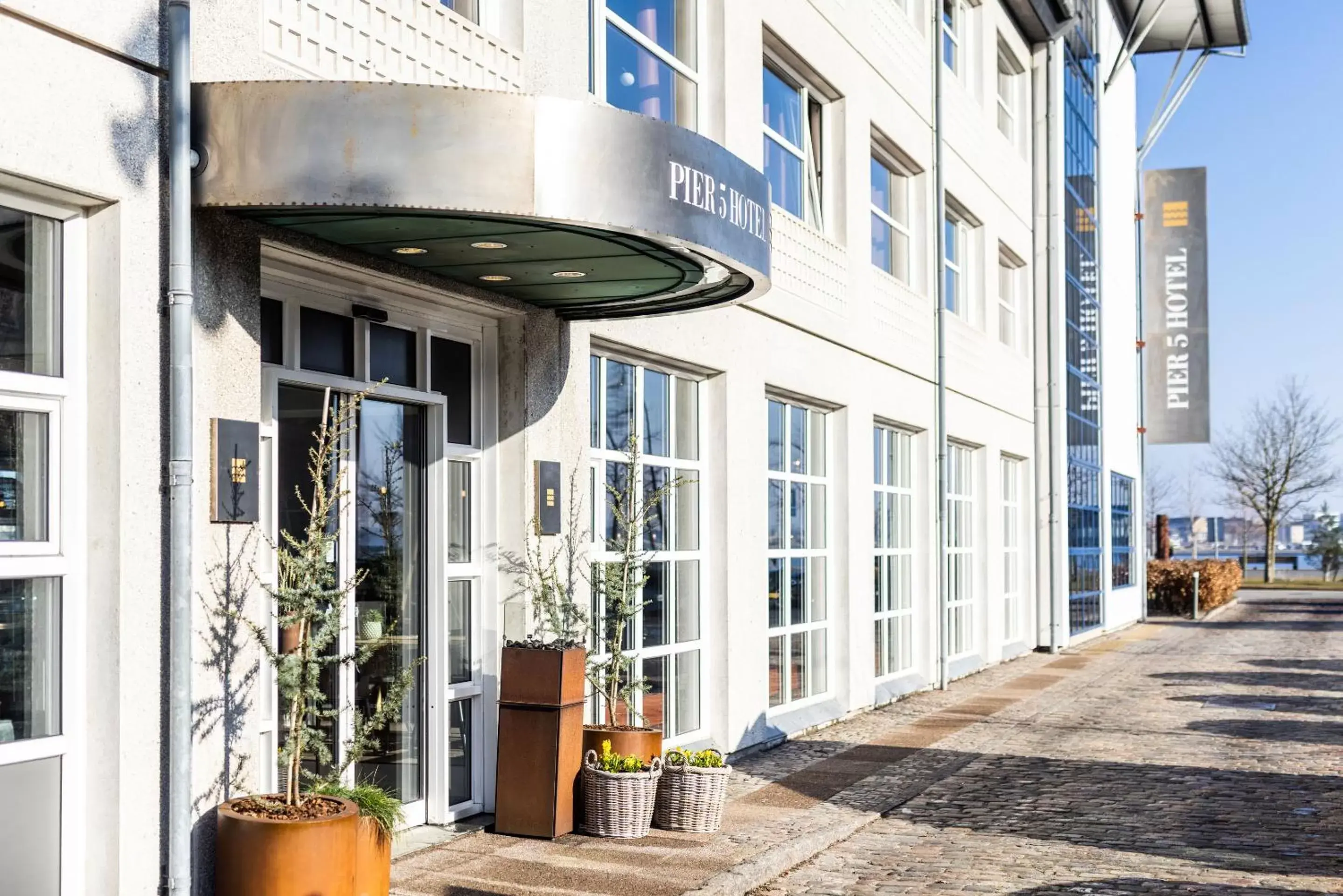 Facade/entrance in Pier 5 Hotel Facade/entrance in Pier 5 Hotel