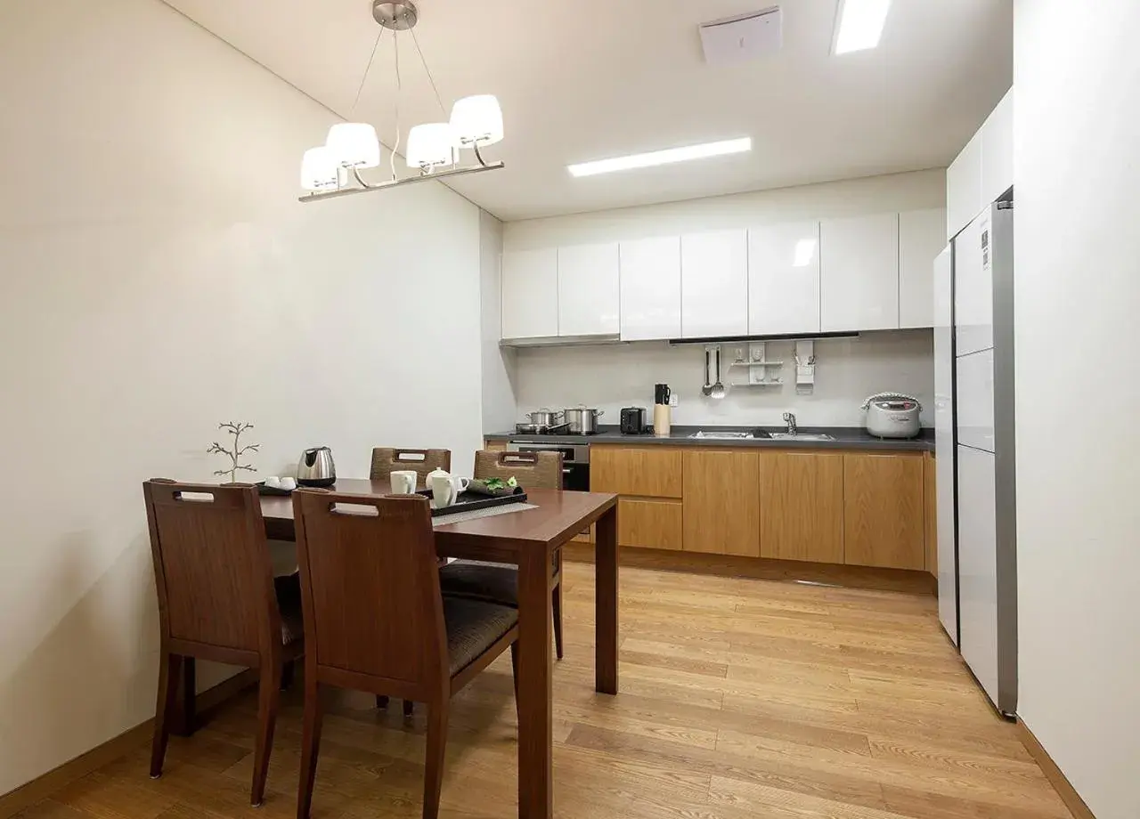 Kitchen or kitchenette in Lotte The Residence Kitchen or kitchenette in Lotte The Residence