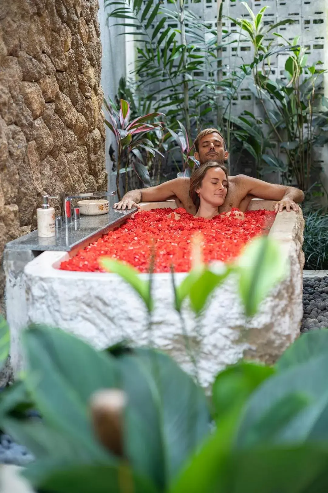 Bath, Swimming Pool in The Sun of Granary Resort and Villas