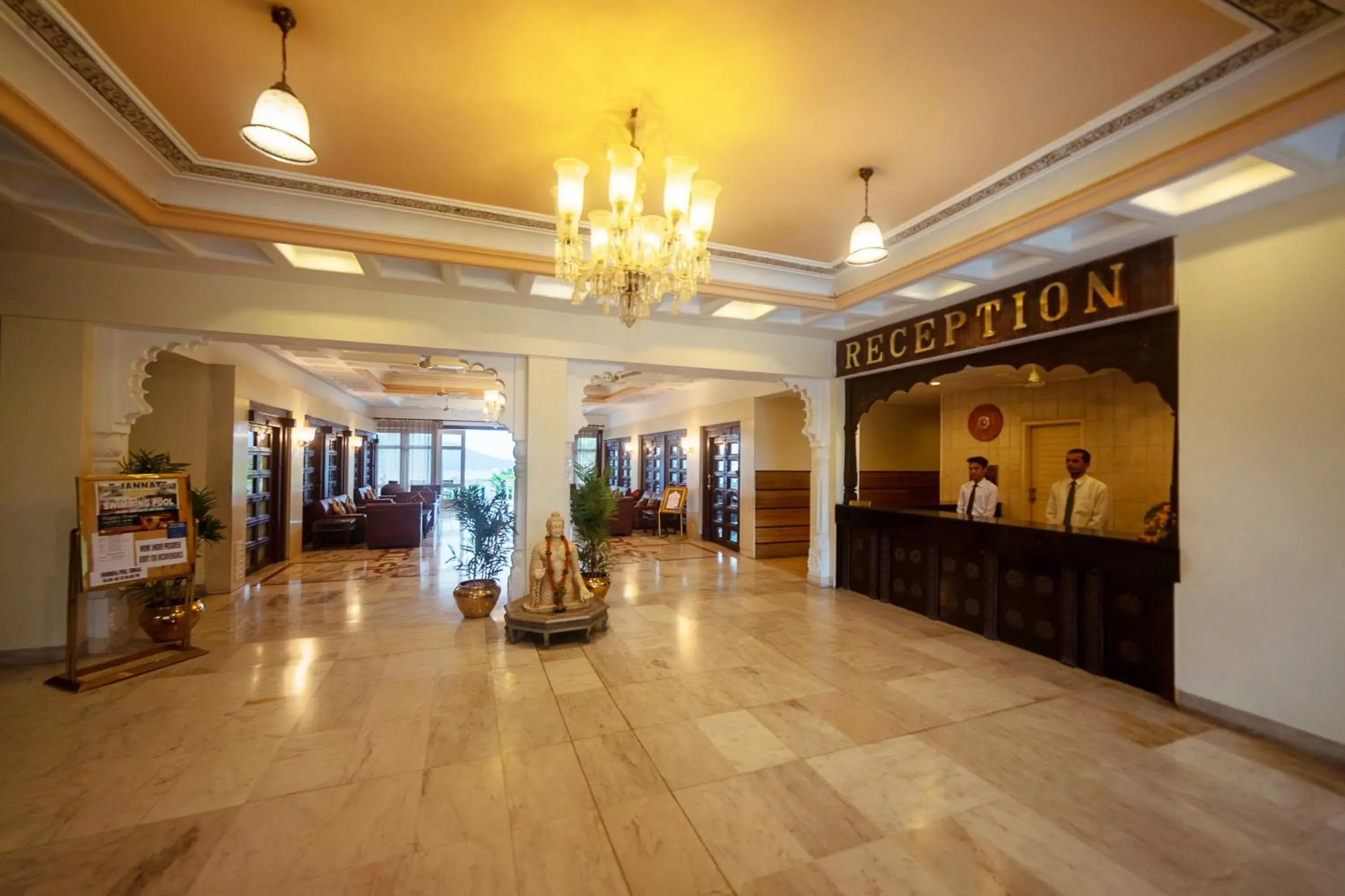 Lobby or reception in Hotel Hill Top Palace