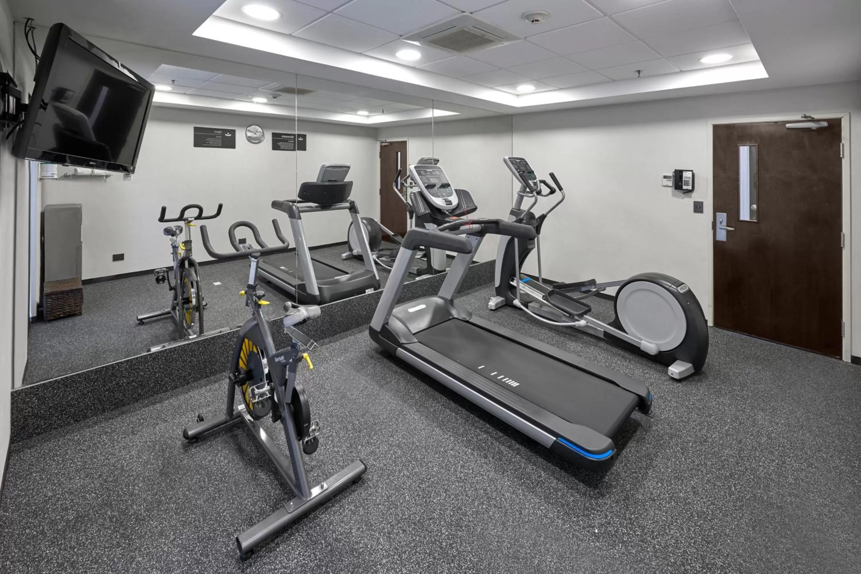 Fitness centre/facilities in City Express by Marriott Tijuana Rio