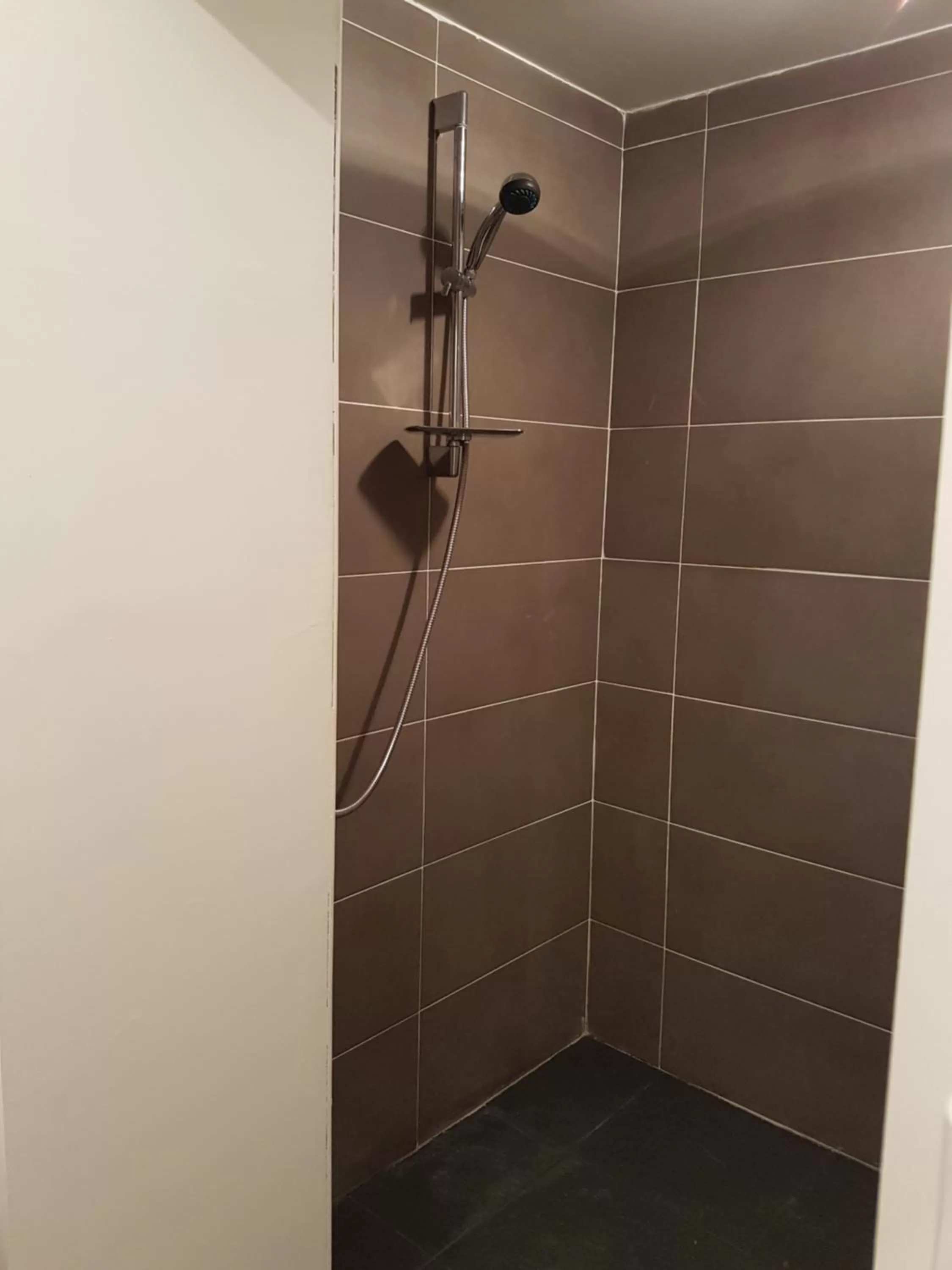 Bathroom in Kyriad Direct Morez