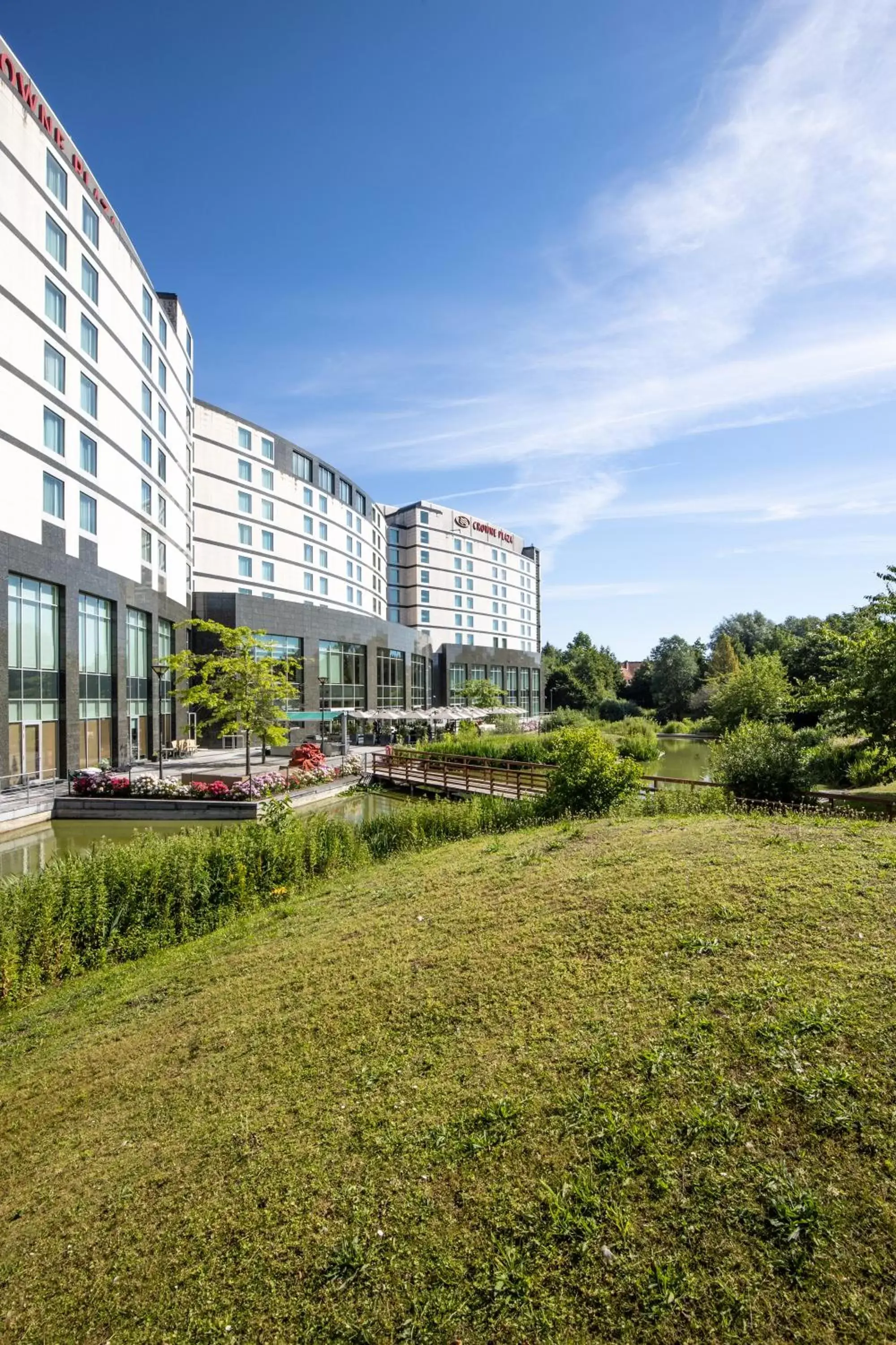 Property Building in Crowne Plaza Brussels Airport, an IHG Hotel