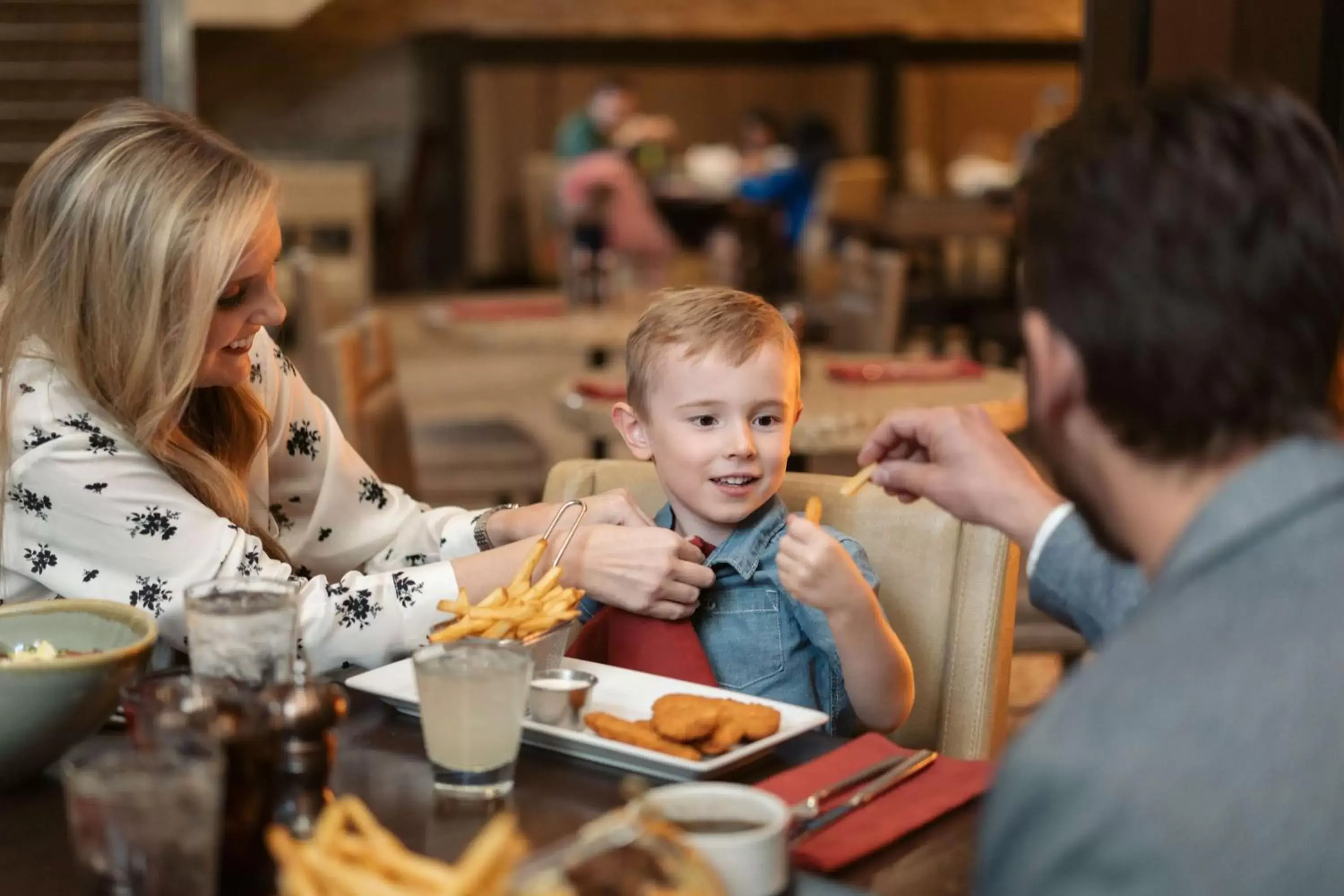 Restaurant/places to eat, Family in Hilton Denver City Center