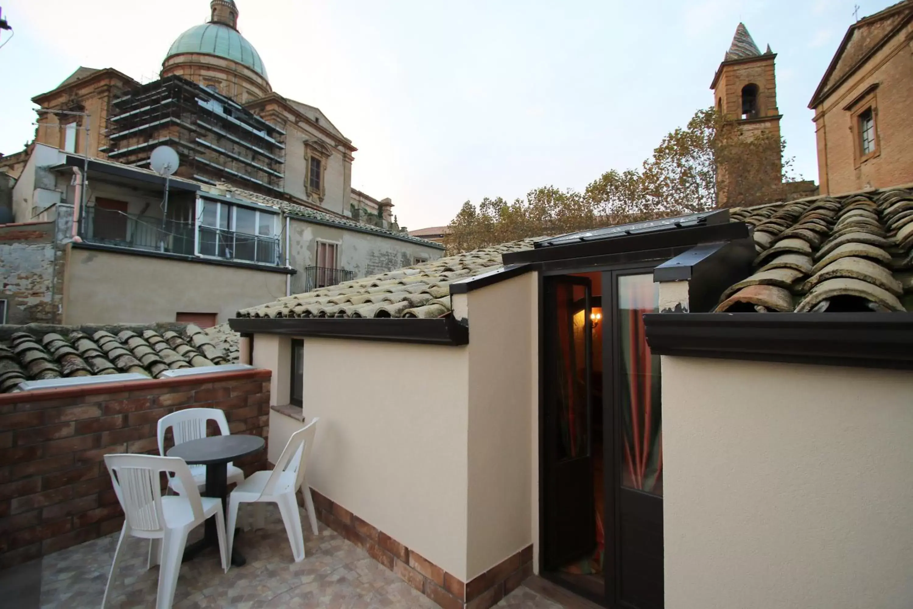 City view, Balcony/Terrace in Kimera