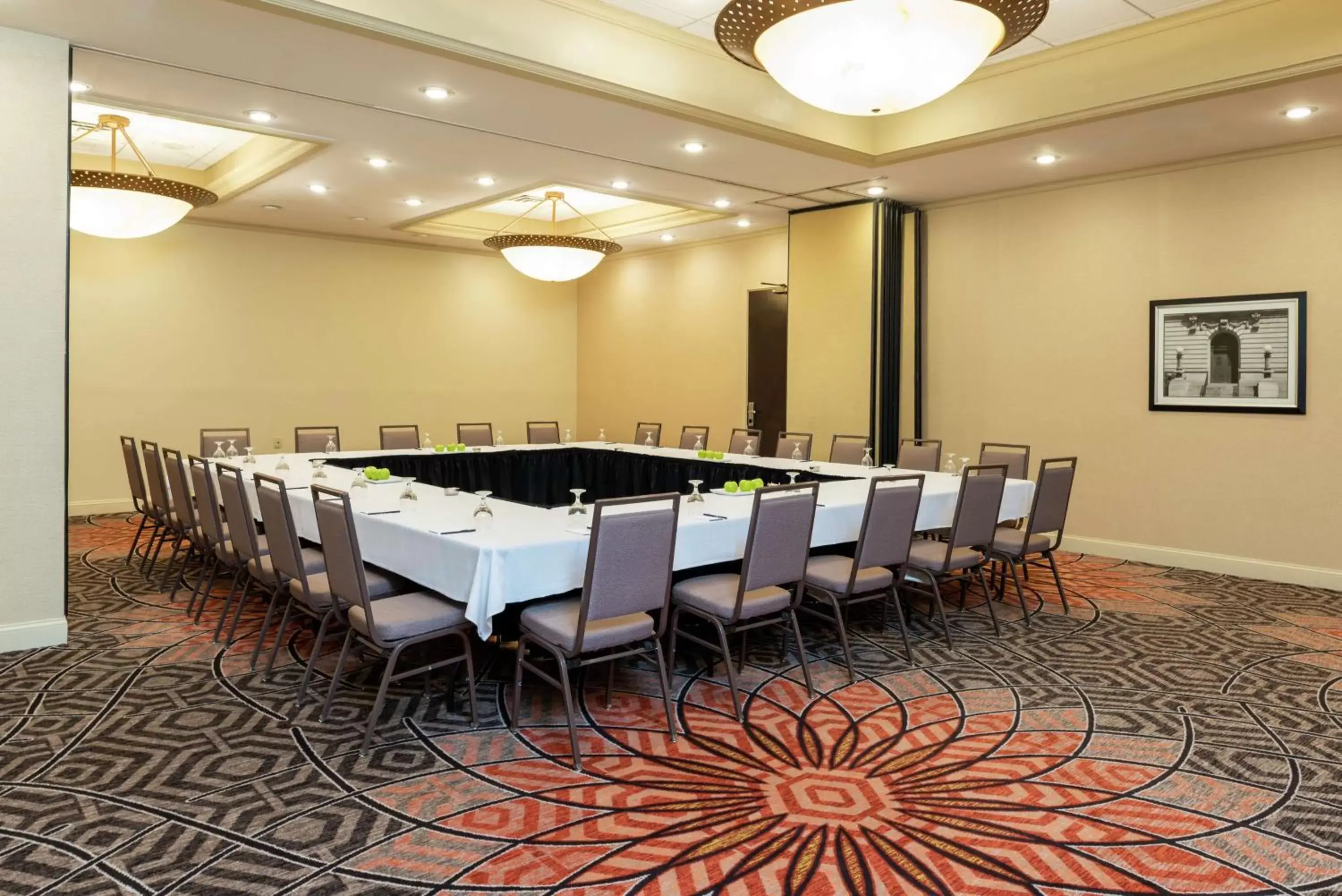 Meeting/conference room, Business Area/Conference Room in DoubleTree by Hilton Hotel Grand Rapids Airport