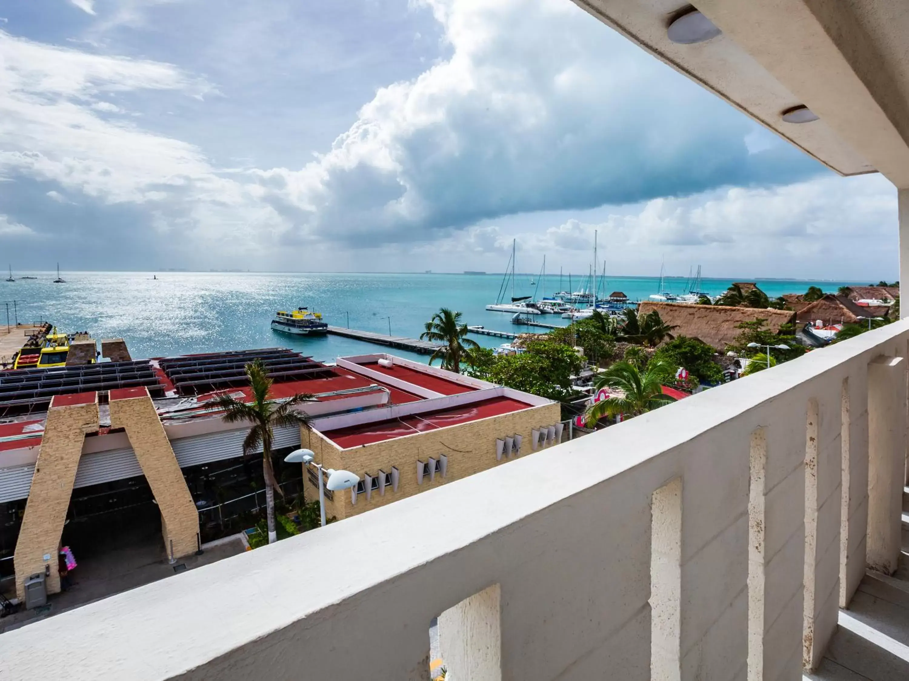 Sea view, Balcony/Terrace in Hotel D Gomar