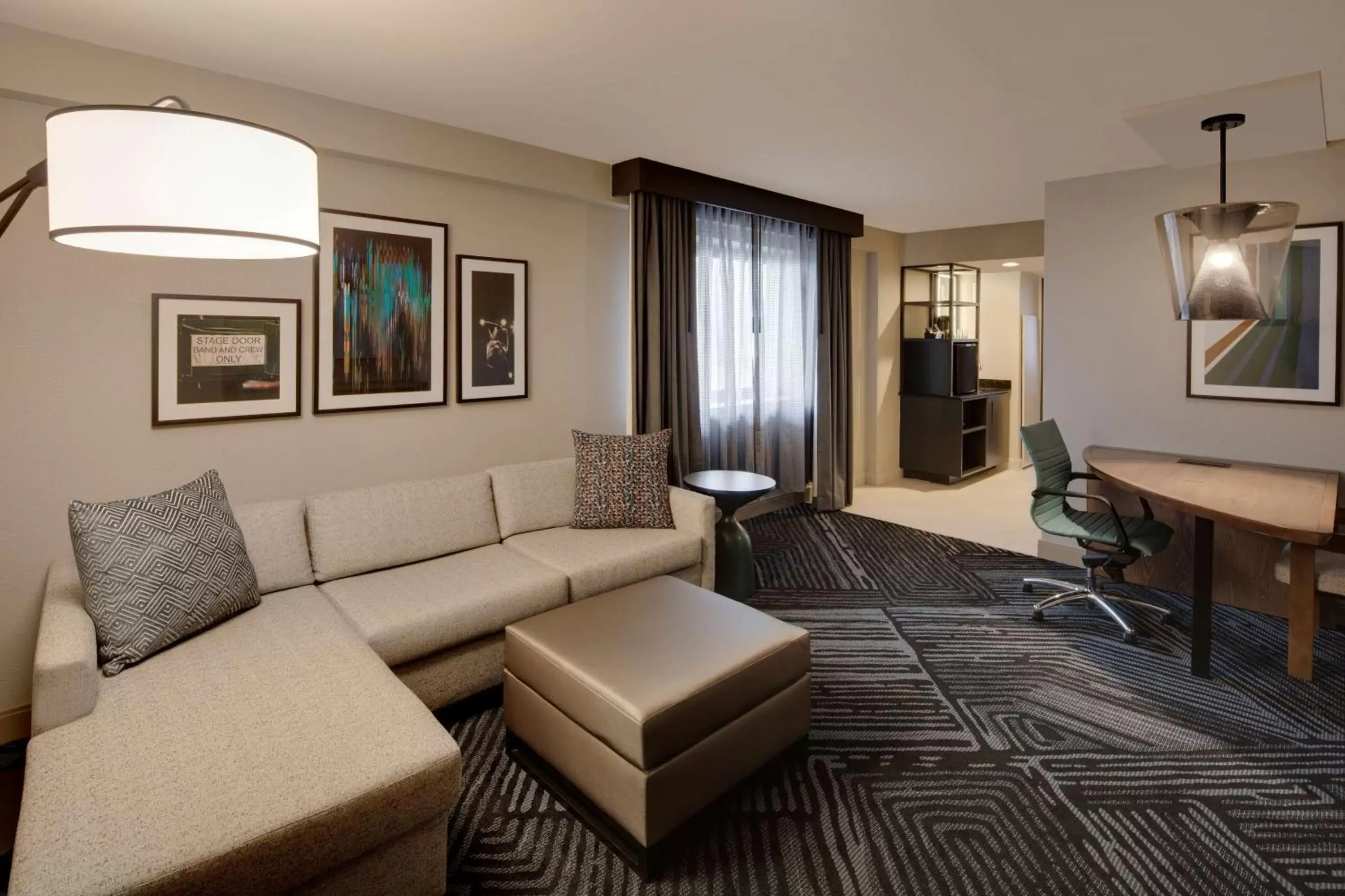Living room, Seating Area in Embassy Suites by Hilton San Rafael Marin County