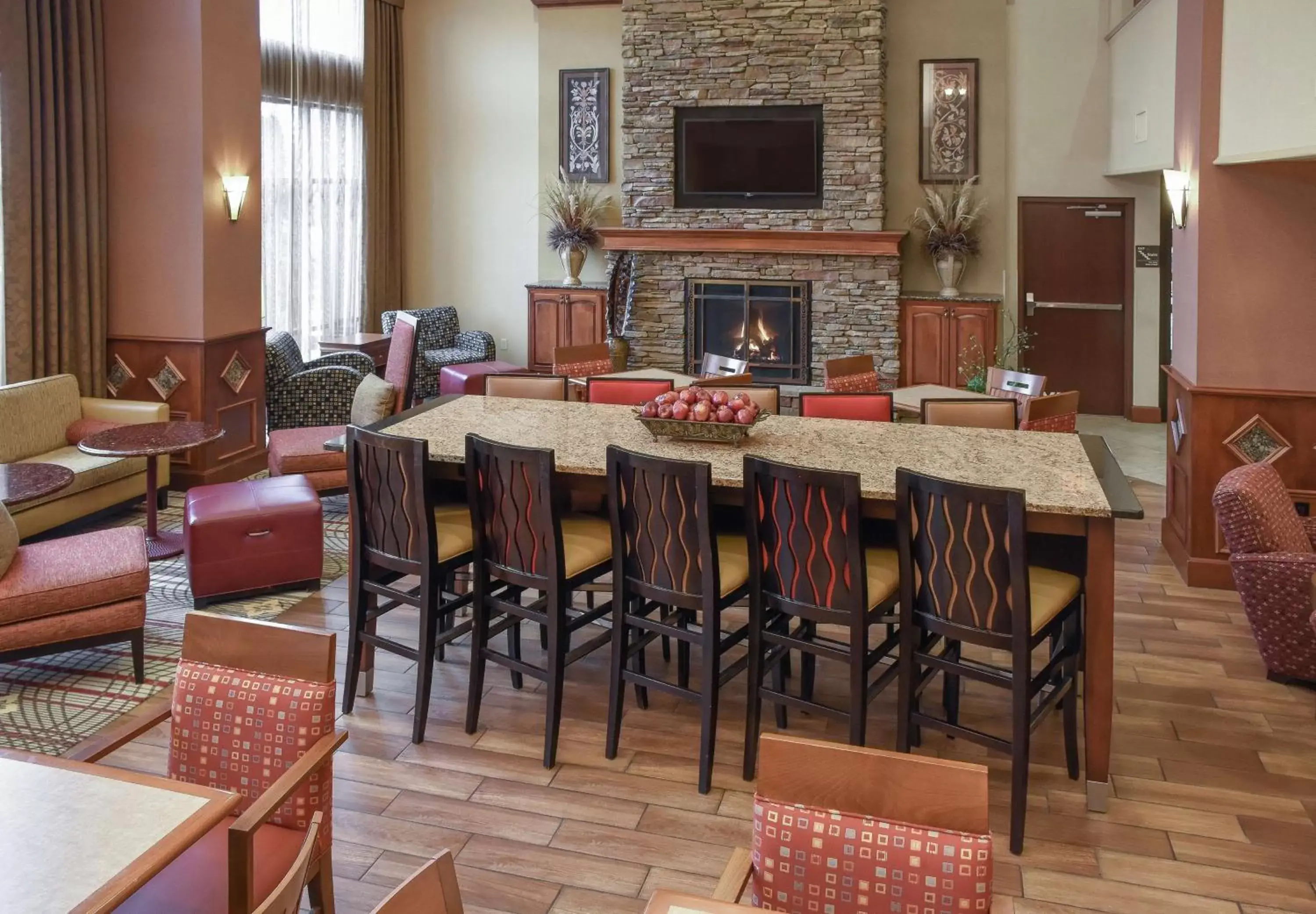 Lobby or reception, Restaurant/Places to Eat in Hampton Inn & Suites Youngstown-Canfield