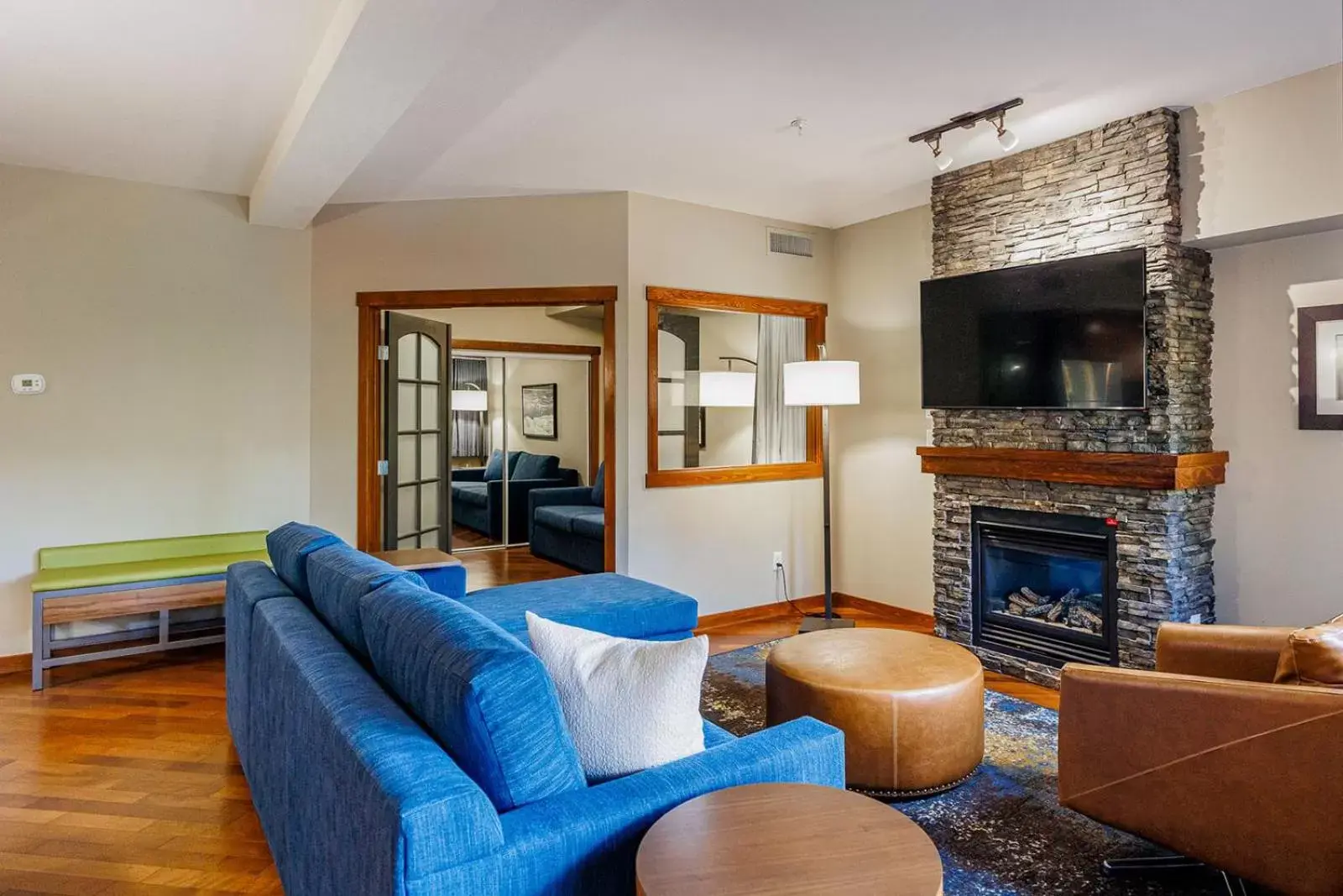 TV and multimedia, Seating Area in Stoneridge Mountain Resort