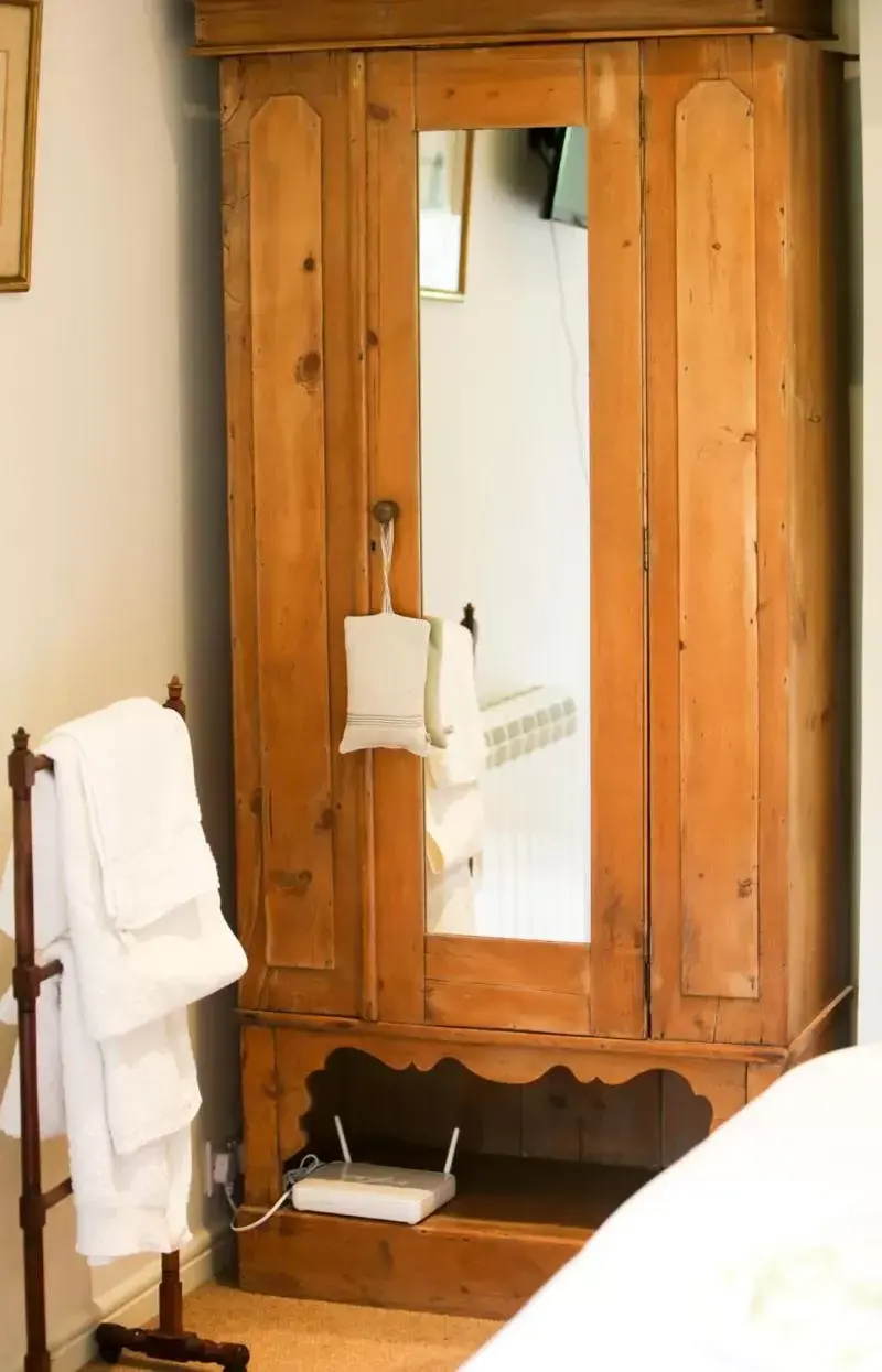 Bathroom in Wilderness B&B 3 Self Contained Rooms Nr Sissinghurst