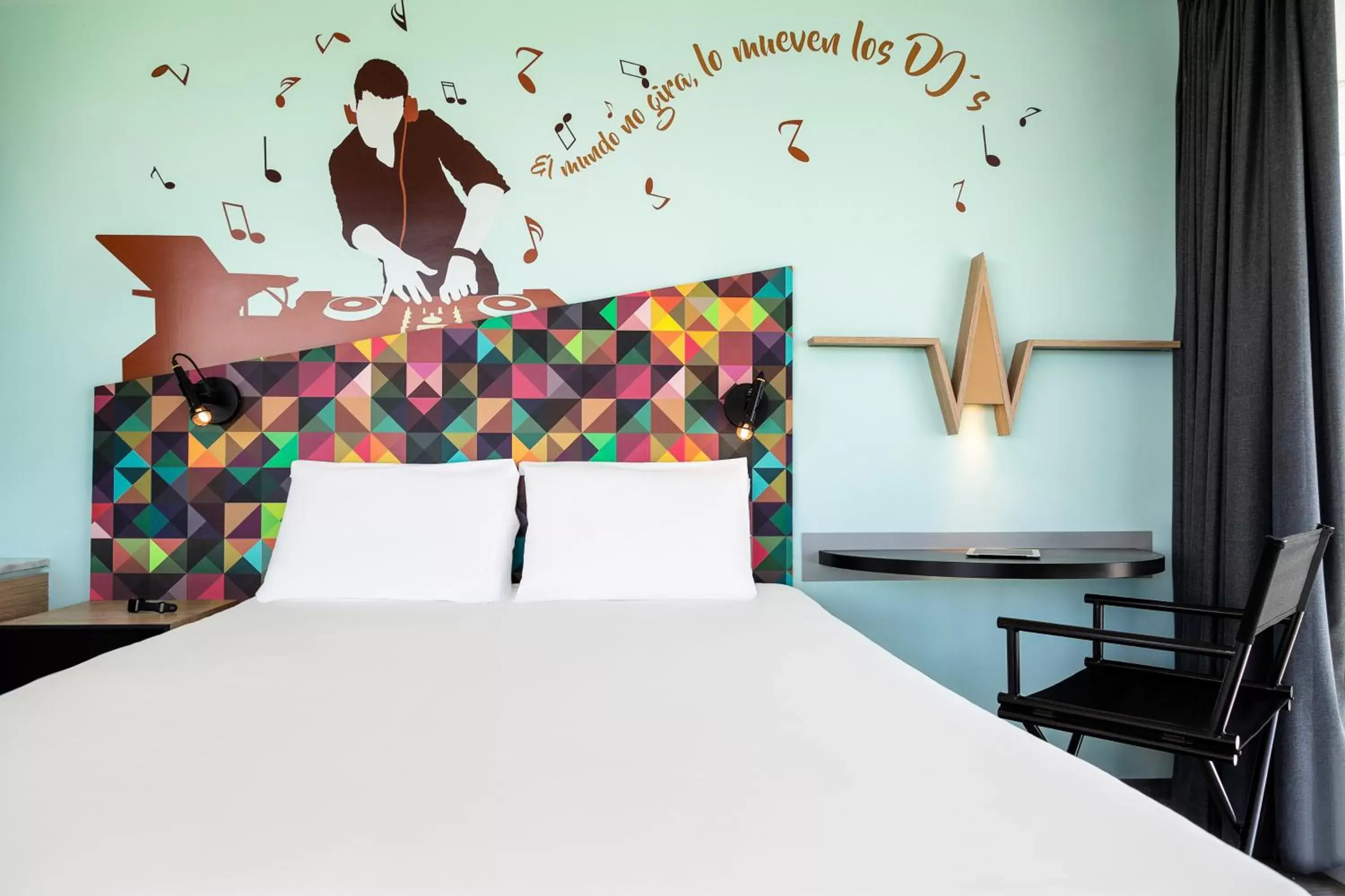 Bedroom, Bed in Ibis Styles Merida Galerias