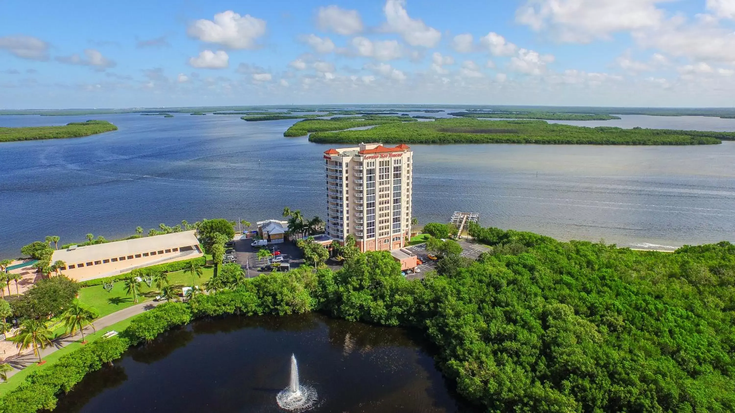 Bird's eye view, Bird's-eye View in Lovers Key Resort