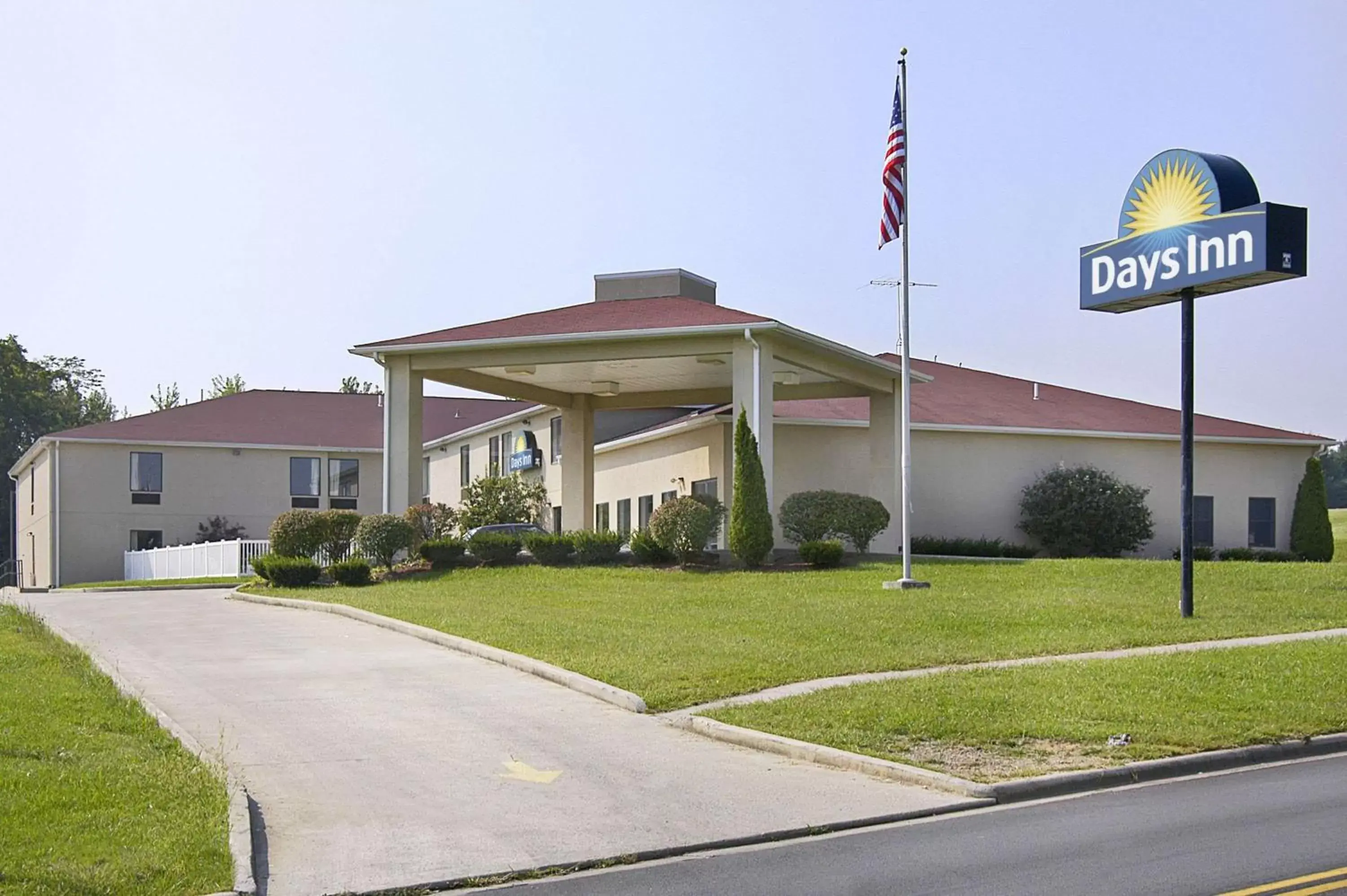 Property building in Days Inn by Wyndham Hillsboro