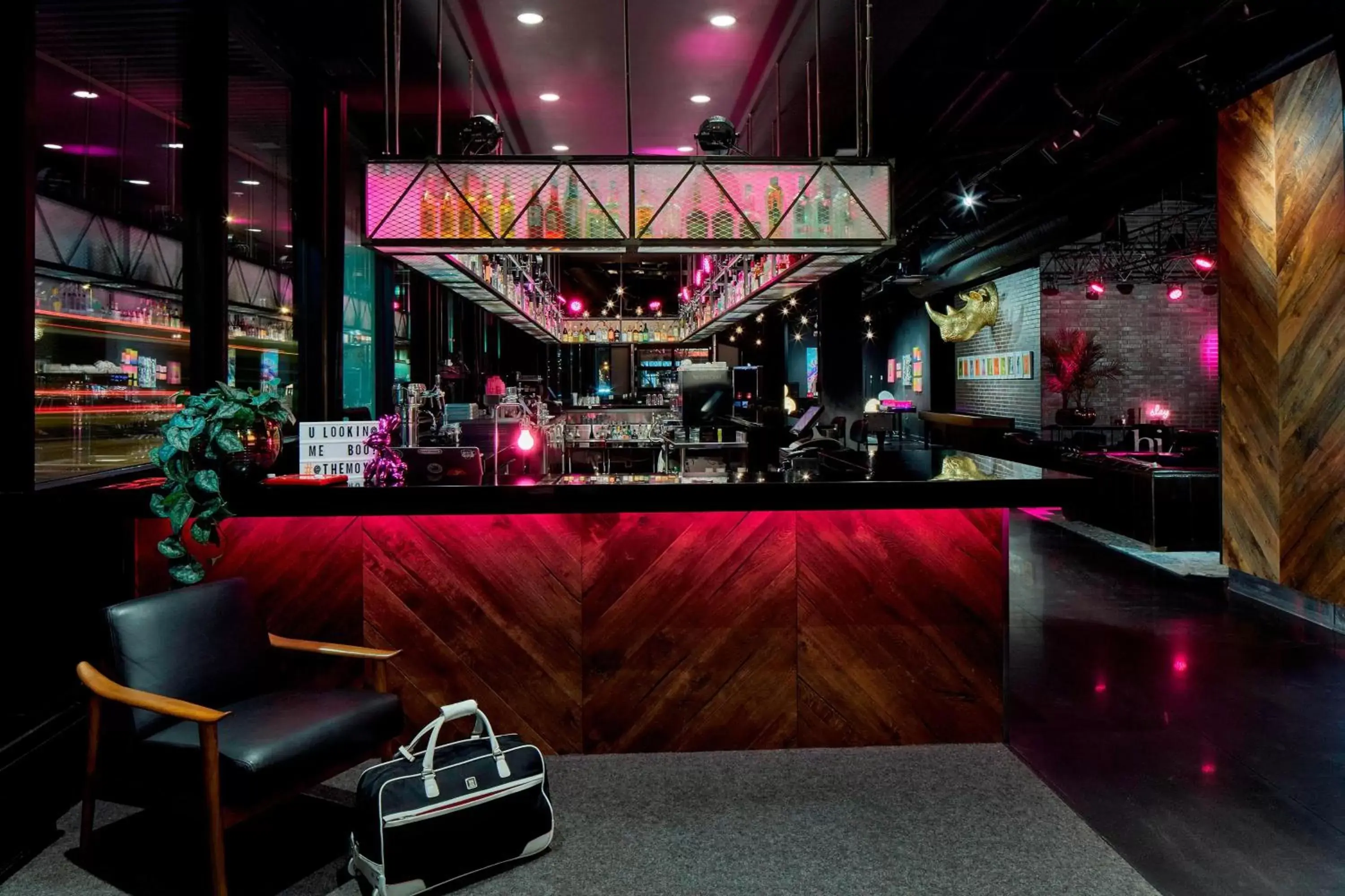 Lobby or reception in MOXY Minneapolis Uptown