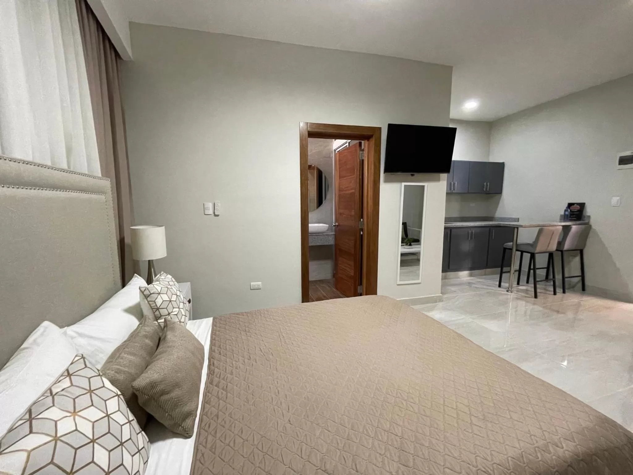 Bed in Hotel Monarca